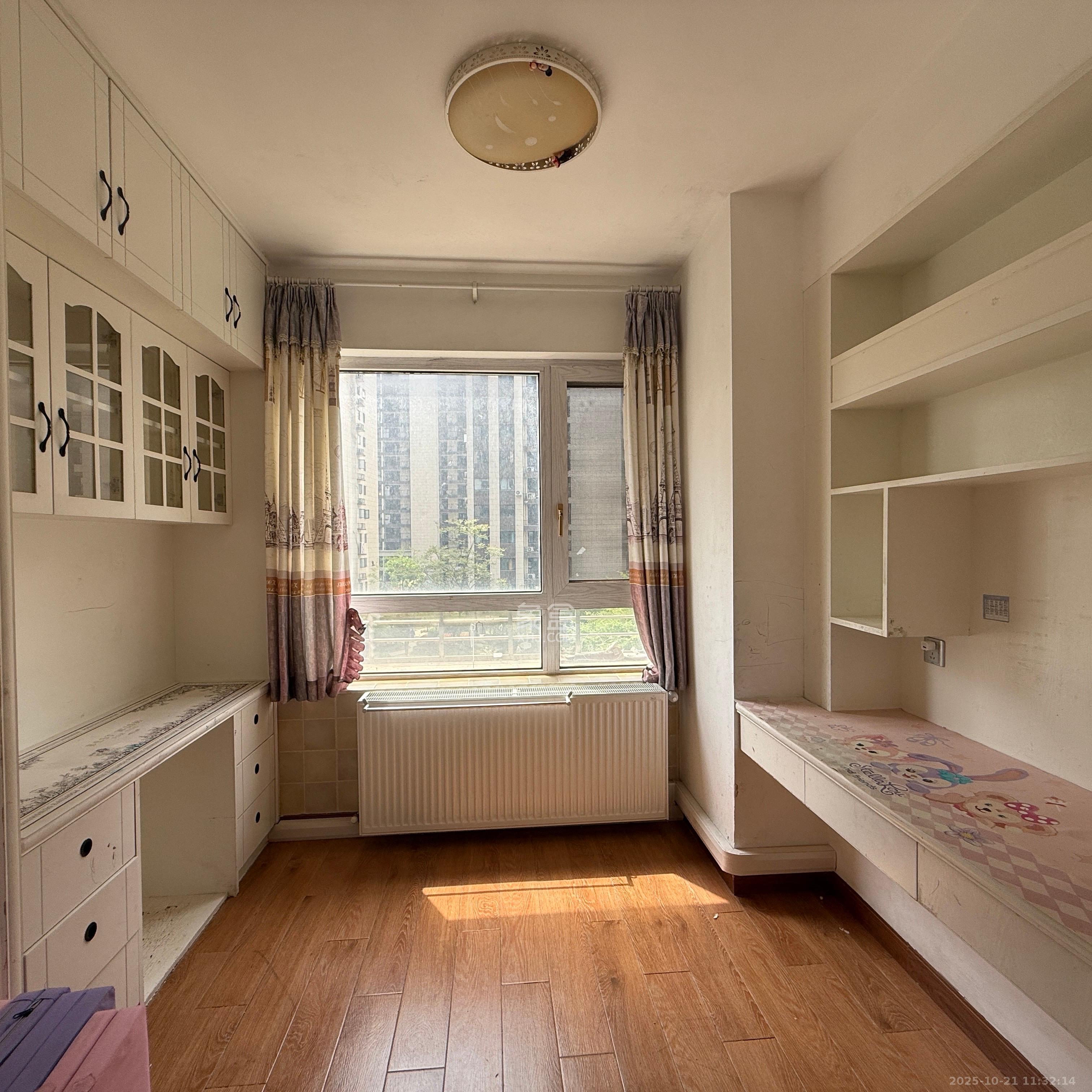 嘉福长安郡(融信澜悦、嘉福好美家园)  4室2厅2卫    3900.0元/月 嘉福长安郡(融信澜悦、嘉福好美家园)  4室2厅2卫    3900.0元/月室内图