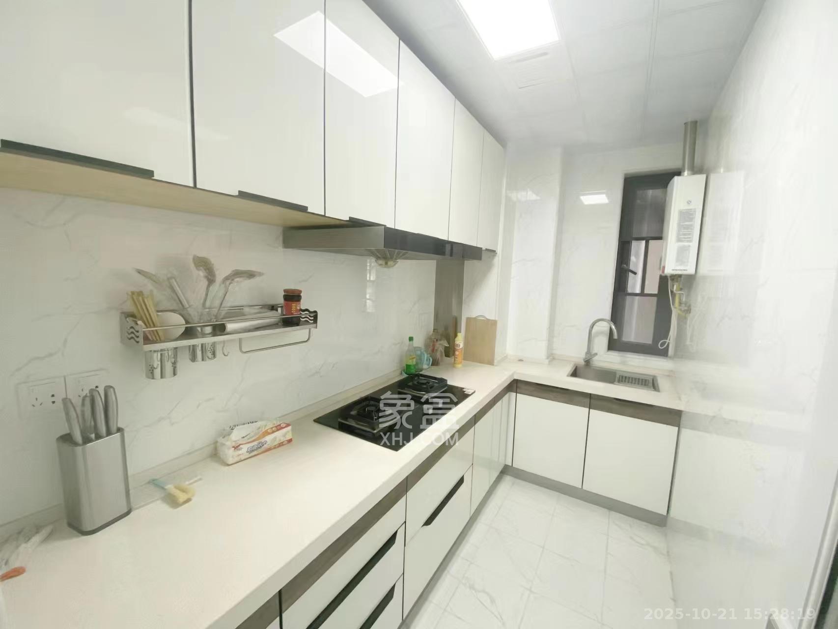 勤诚达境界城  3室2厅1卫    2100.0元/月室内图