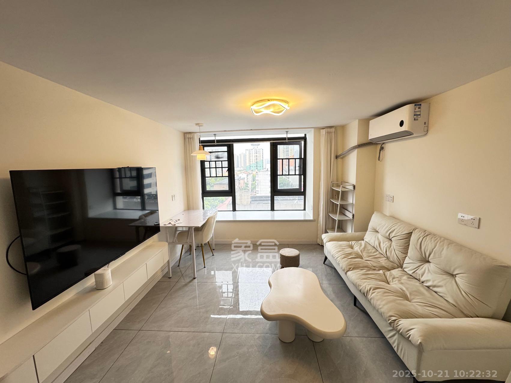 时代MOMA云PARK 2室1厅1卫 2500.0元/月 时代MOMA云PARK 2室1厅1卫 2500.0元/月室内图