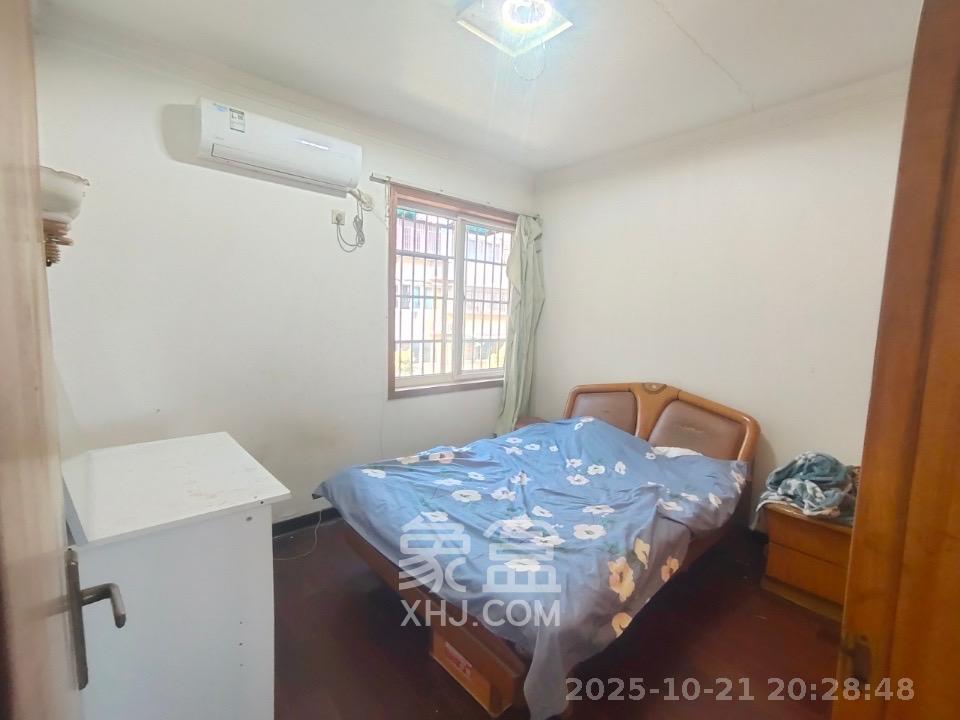 中天佳园  2室1厅1卫    1300.0元/月 中天佳园  2室1厅1卫    1300.0元/月室内图