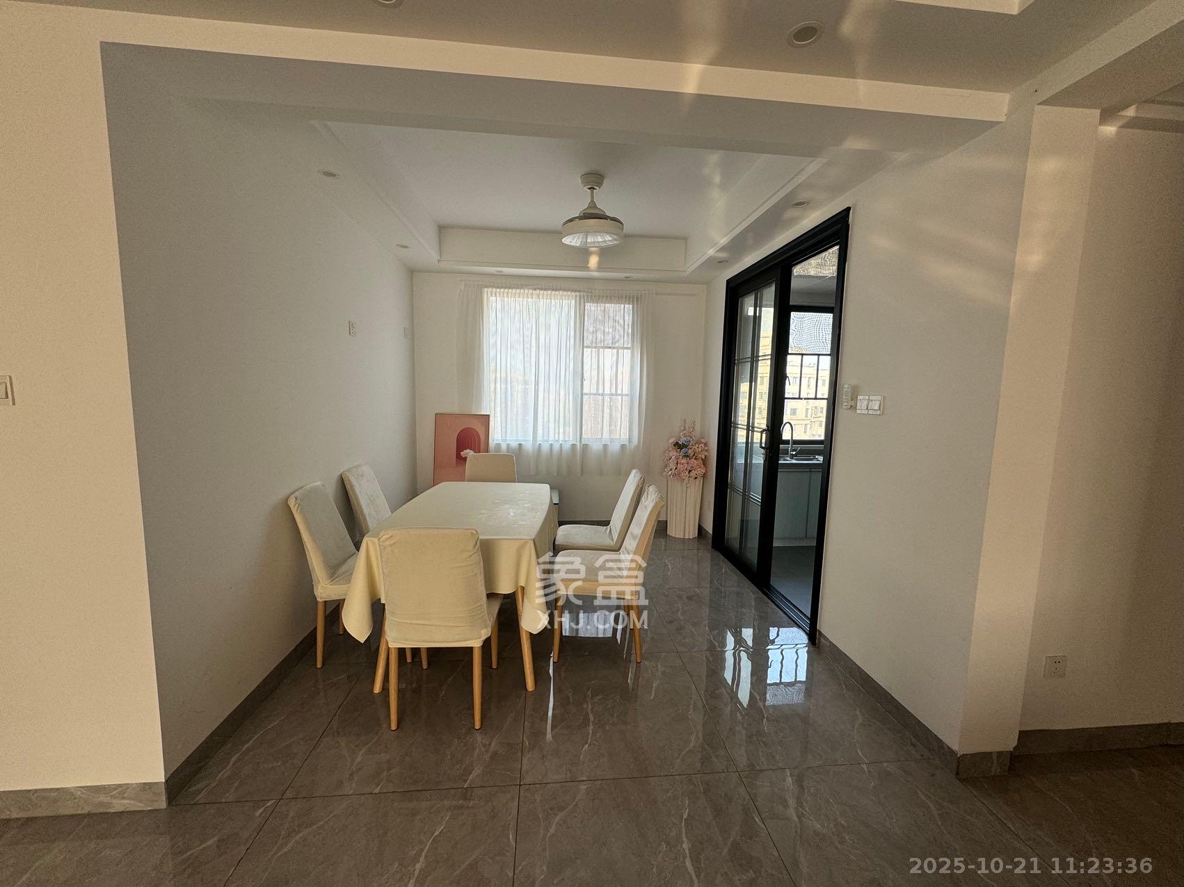 水墨林溪 4室2厅2卫 3600.0元/月 水墨林溪 4室2厅2卫 3600.0元/月室内图