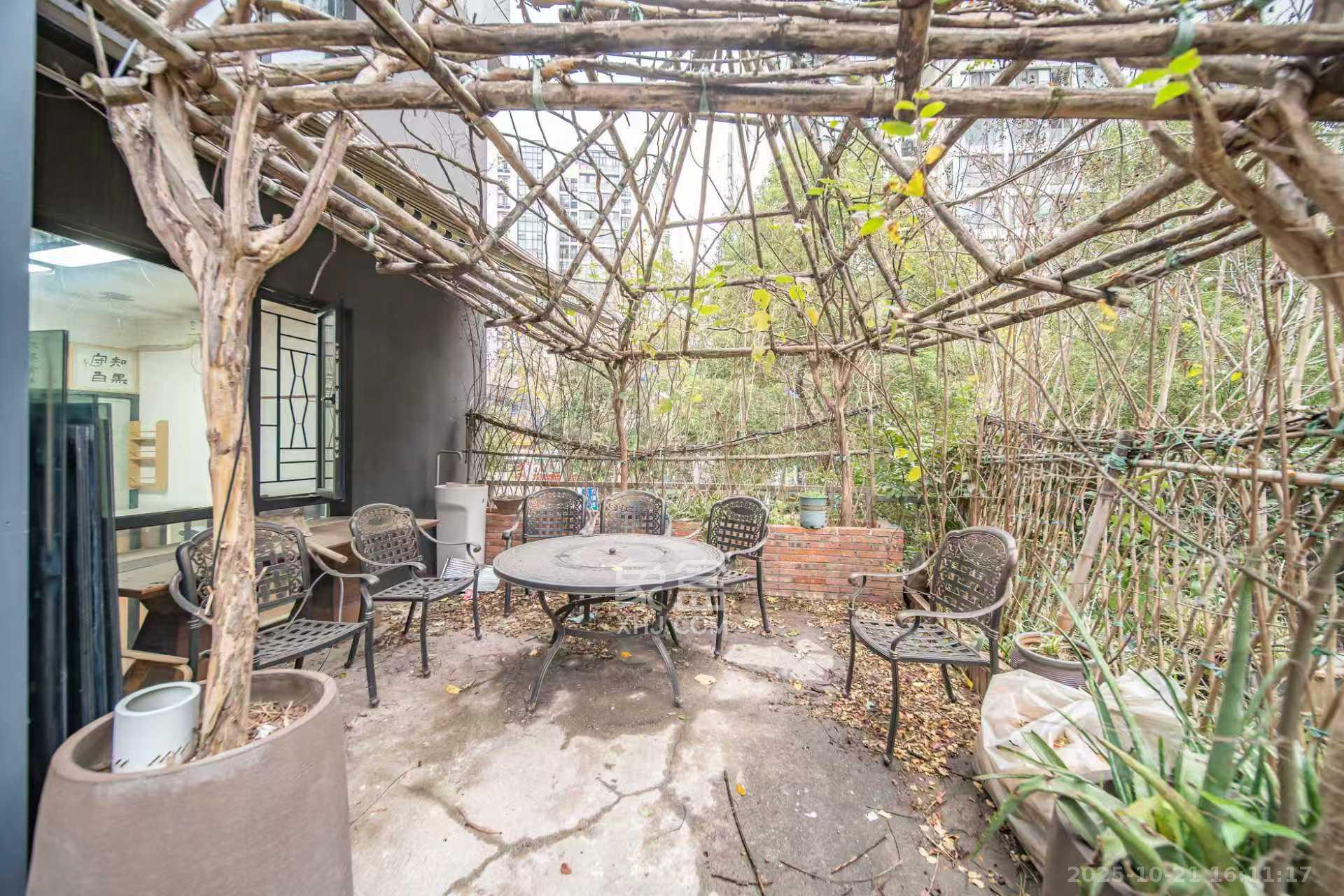 阳光100三期 4室2厅1卫 5000.0元/月 阳光100三期 4室2厅1卫 5000.0元/月室内图