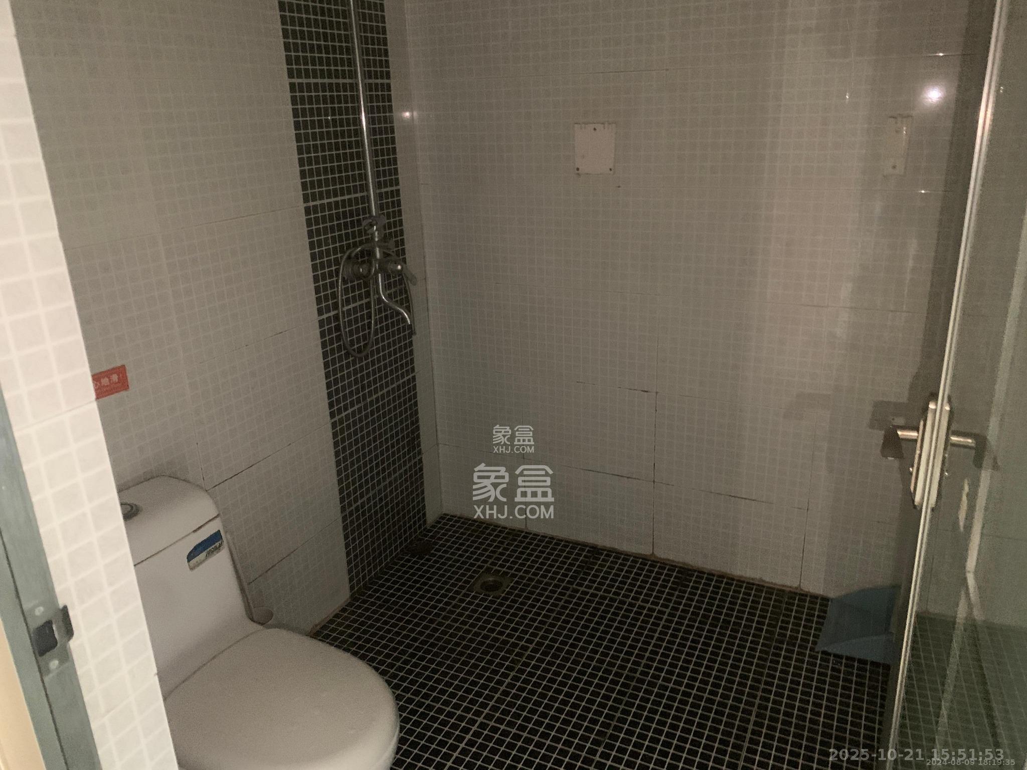 奥克斯广场  1室1厅1卫    1800.0元/月室内图
