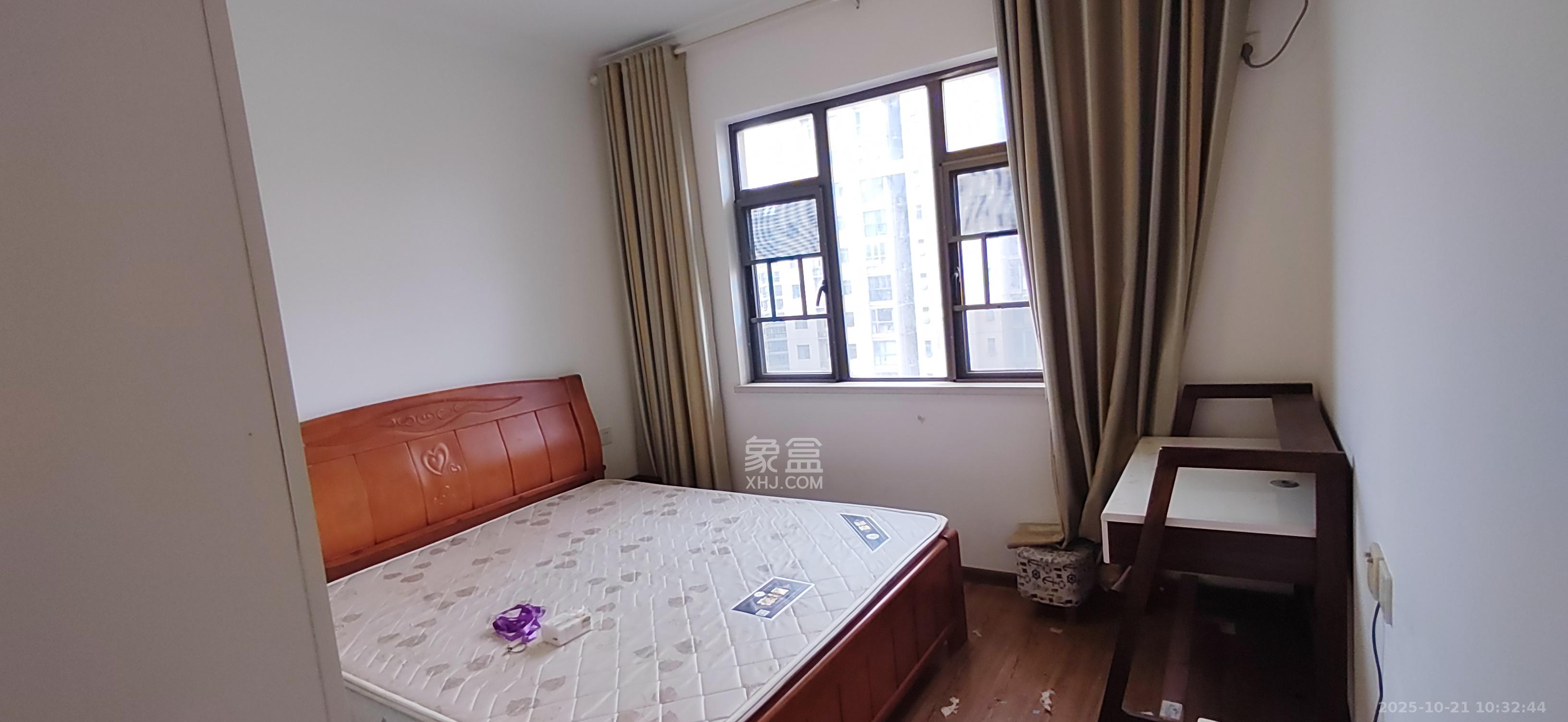 江山帝景哈佛  3室2厅2卫    2200.0元/月 江山帝景哈佛  3室2厅2卫    2200.0元/月室内图