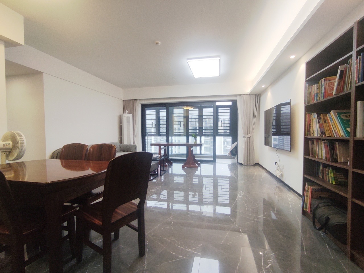 中海汇德里 3室2厅2卫 5100.0元/月 中海汇德里 3室2厅2卫 5100.0元/月室内图