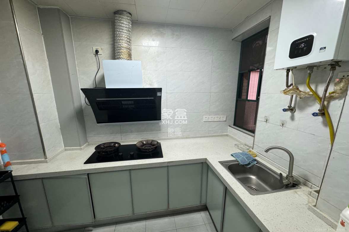 博长山水香颐  3室2厅1卫    1800.0元/月 博长山水香颐  3室2厅1卫    1800.0元/月室内图