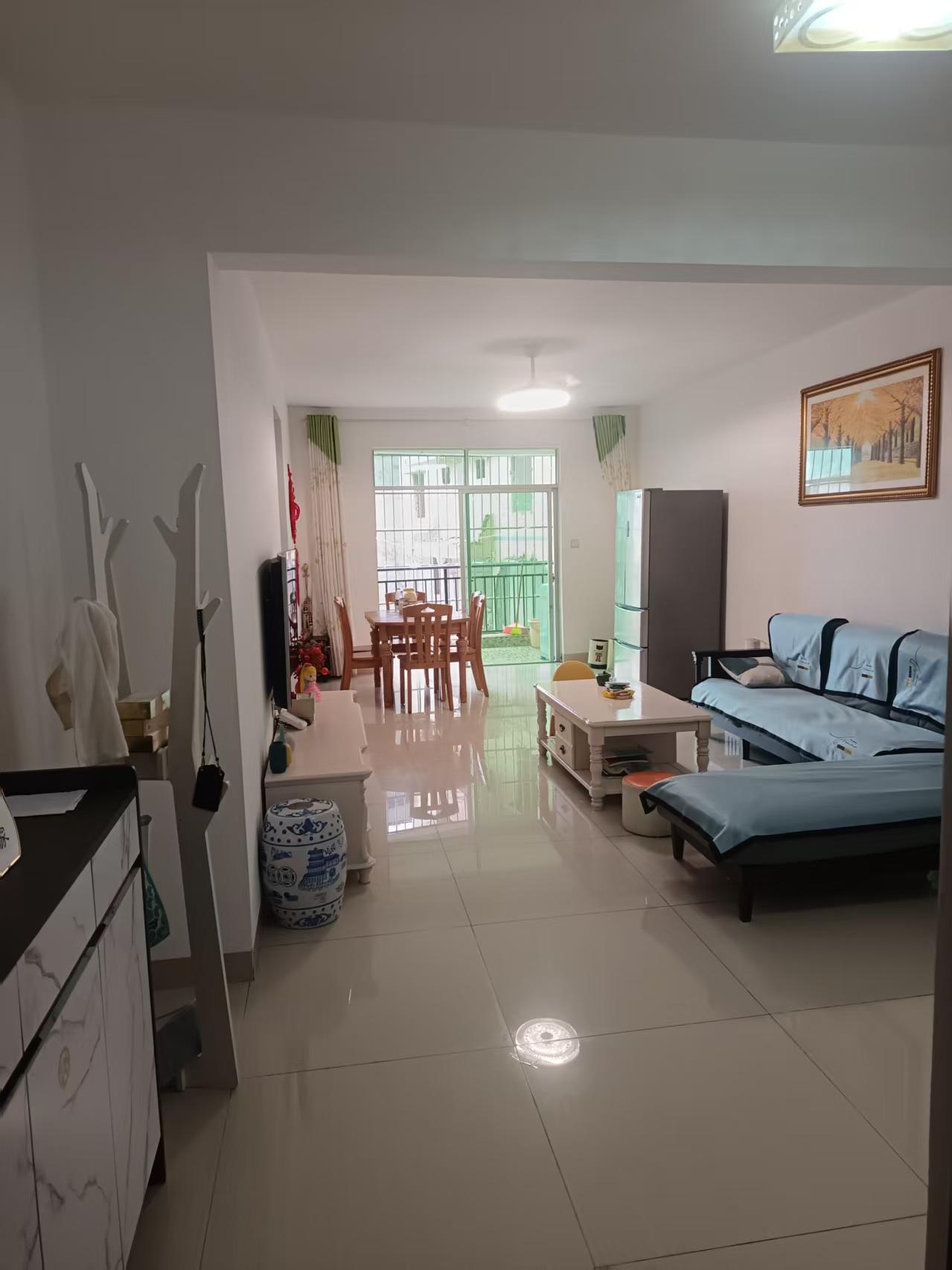 榜铭小区  3室2厅1卫    2500.0元/月室内图