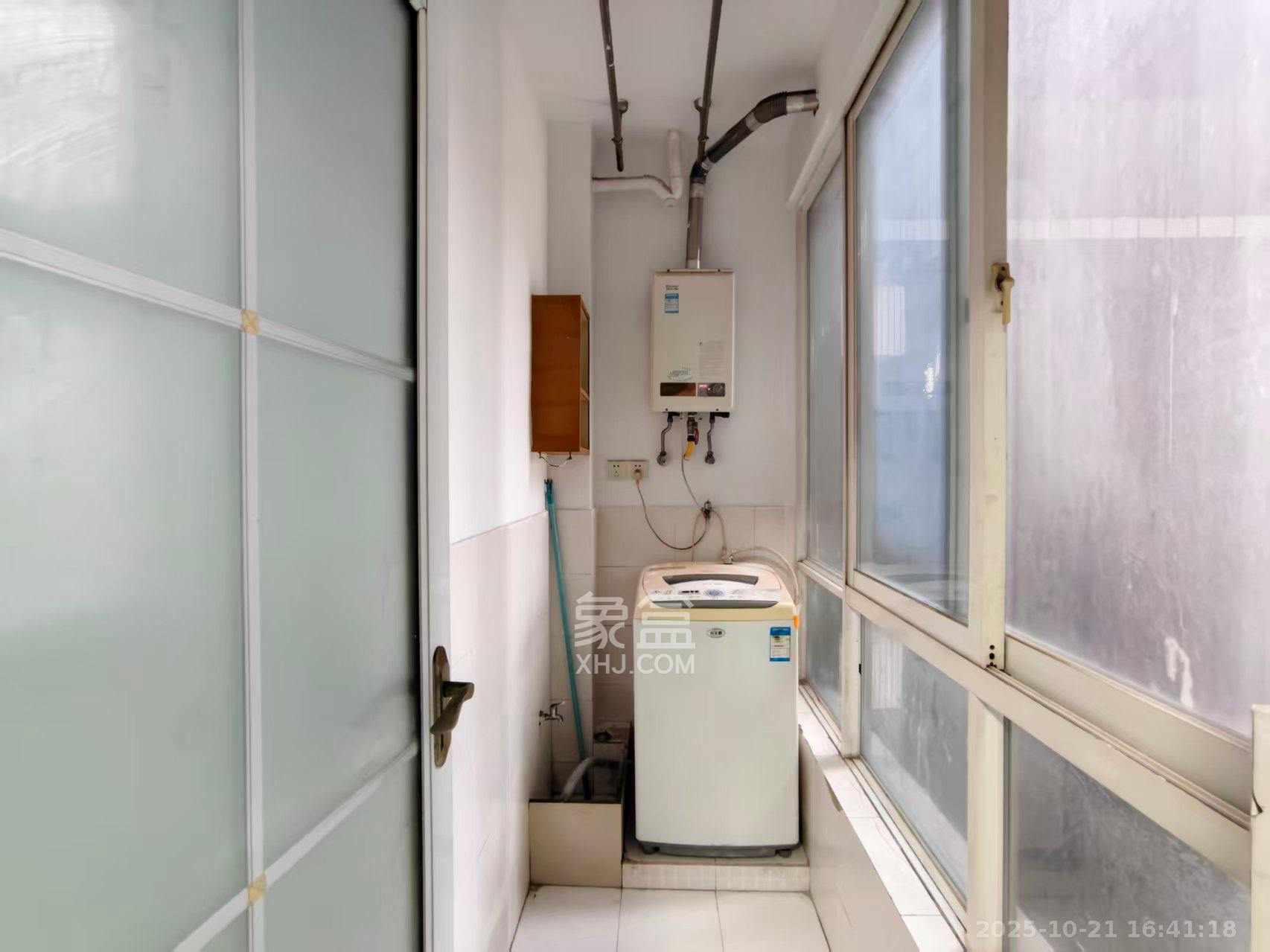 东门壹号家园  2室2厅1卫    2200.0元/月 东门壹号家园  2室2厅1卫    2200.0元/月室内图