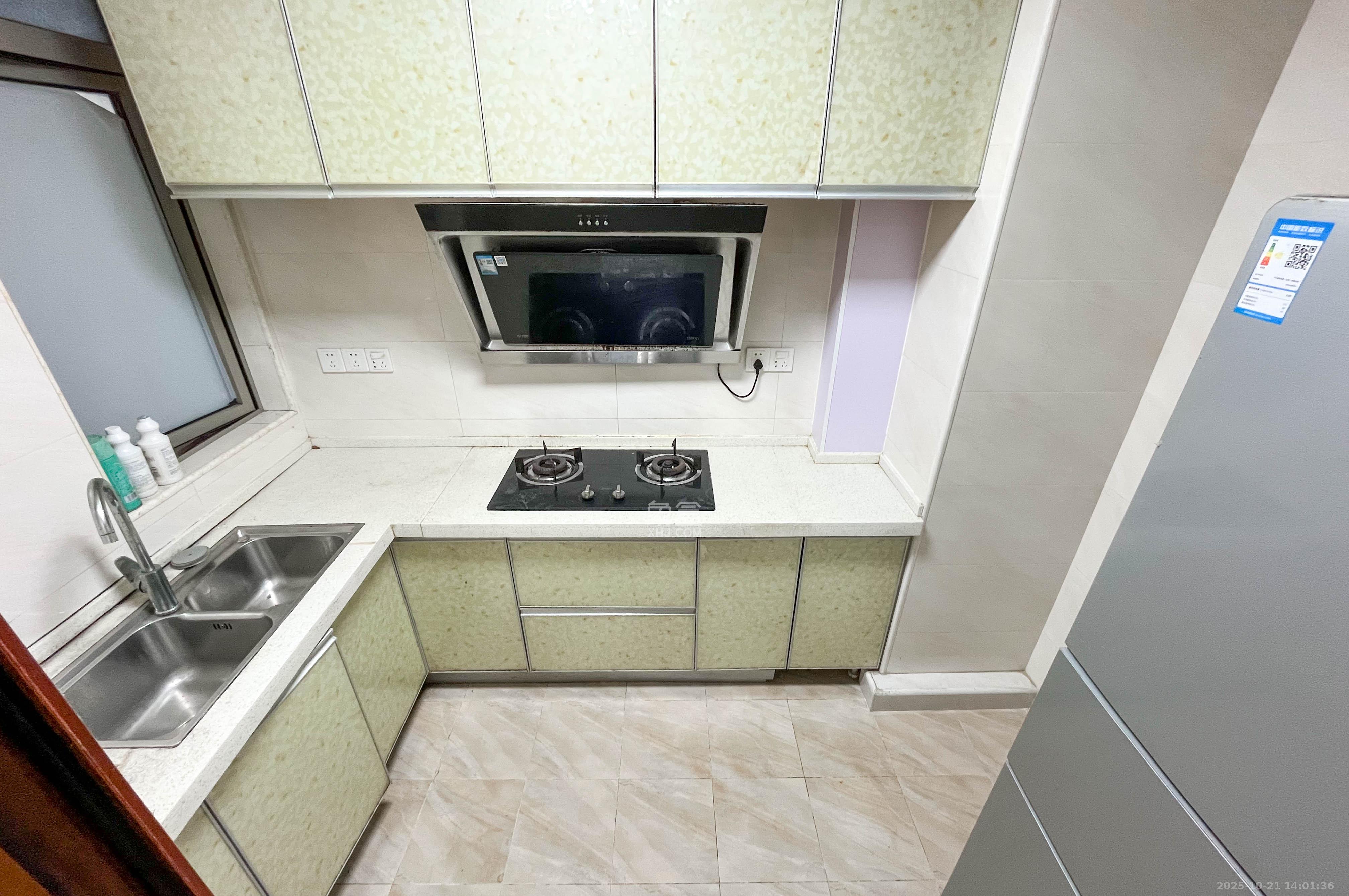 梅溪湖金茂悦(金悦雅苑)  3室2厅1卫    108.0万 梅溪湖金茂悦(金悦雅苑)  3室2厅1卫    108.0万厨房