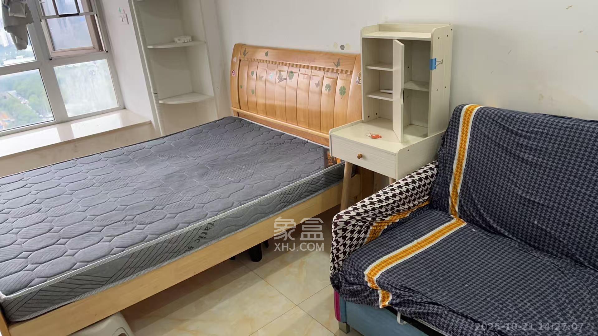 新长海广场  1室1厅1卫    1200.0元/月