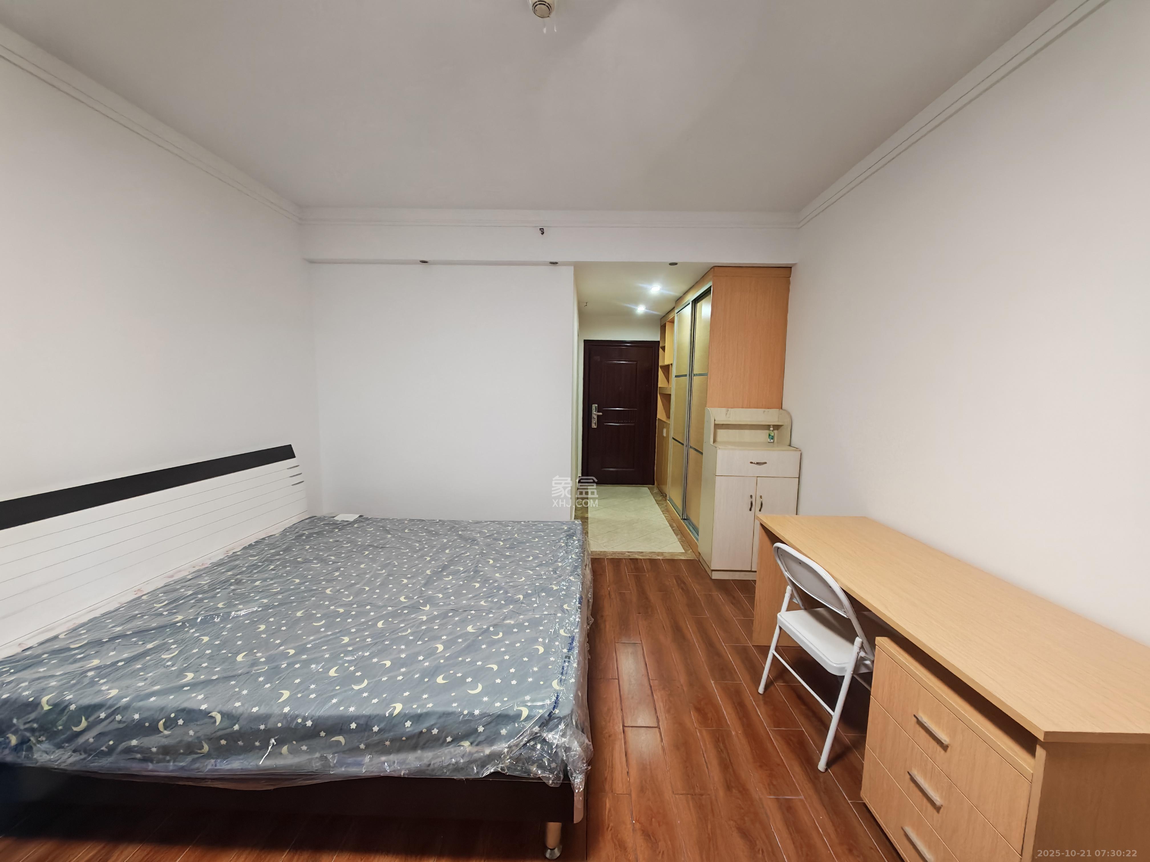 锦湘国际星城三期(锦绣苑)  1室1厅1卫    1600.0元/月 锦湘国际星城三期(锦绣苑)  1室1厅1卫    1600.0元/月室内图