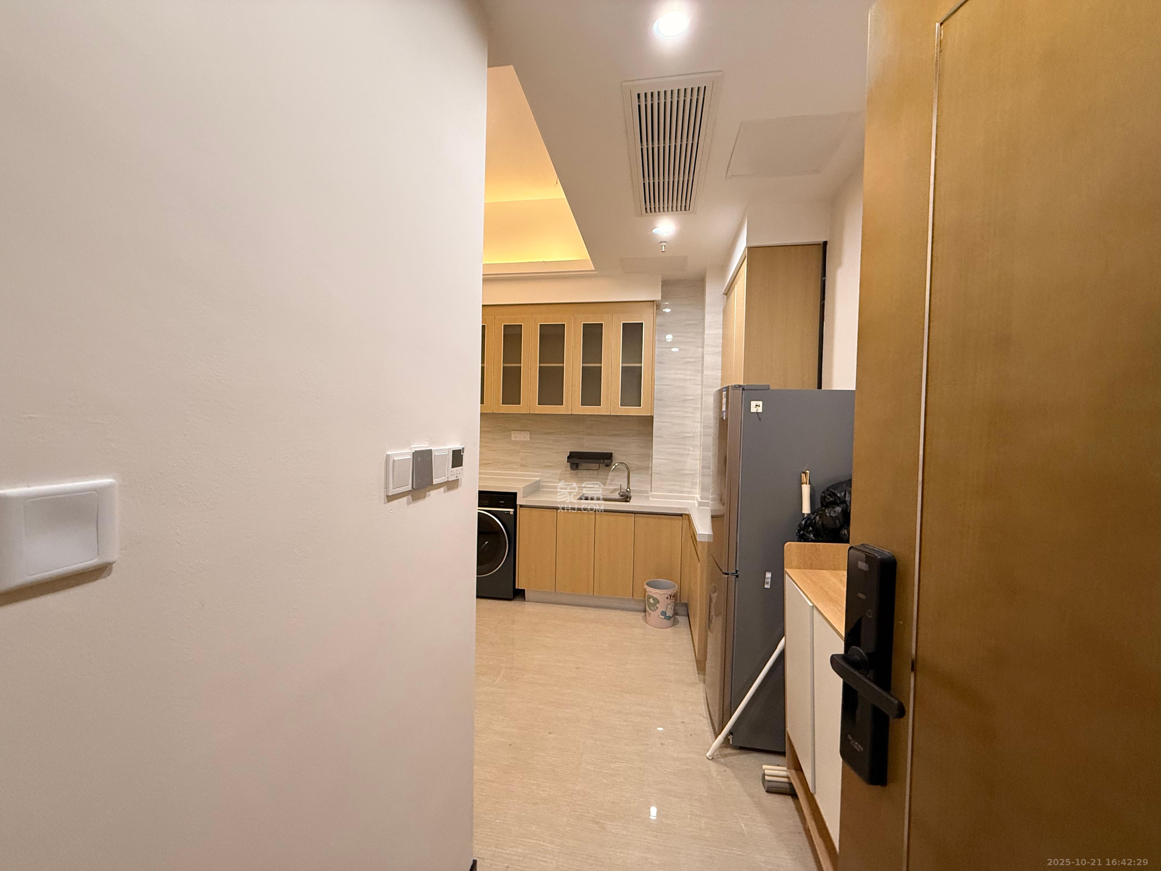 恒大珺悦府 2室2厅1卫 2300.0元/月 恒大珺悦府 2室2厅1卫 2300.0元/月室内图