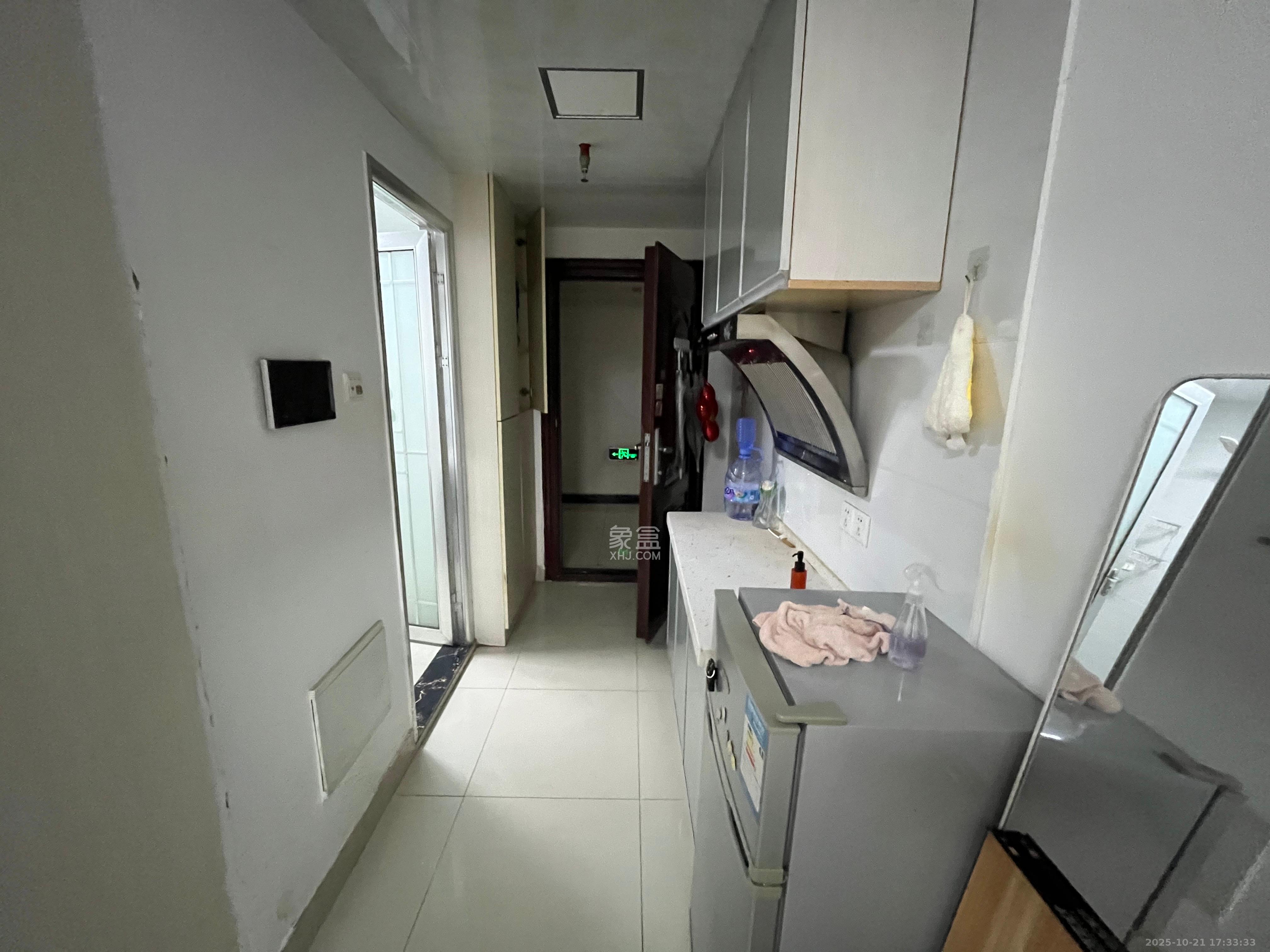 芒果天地(芒果雅苑)  1室1厅1卫    1300.0元/月 芒果天地(芒果雅苑)  1室1厅1卫    1300.0元/月室内图