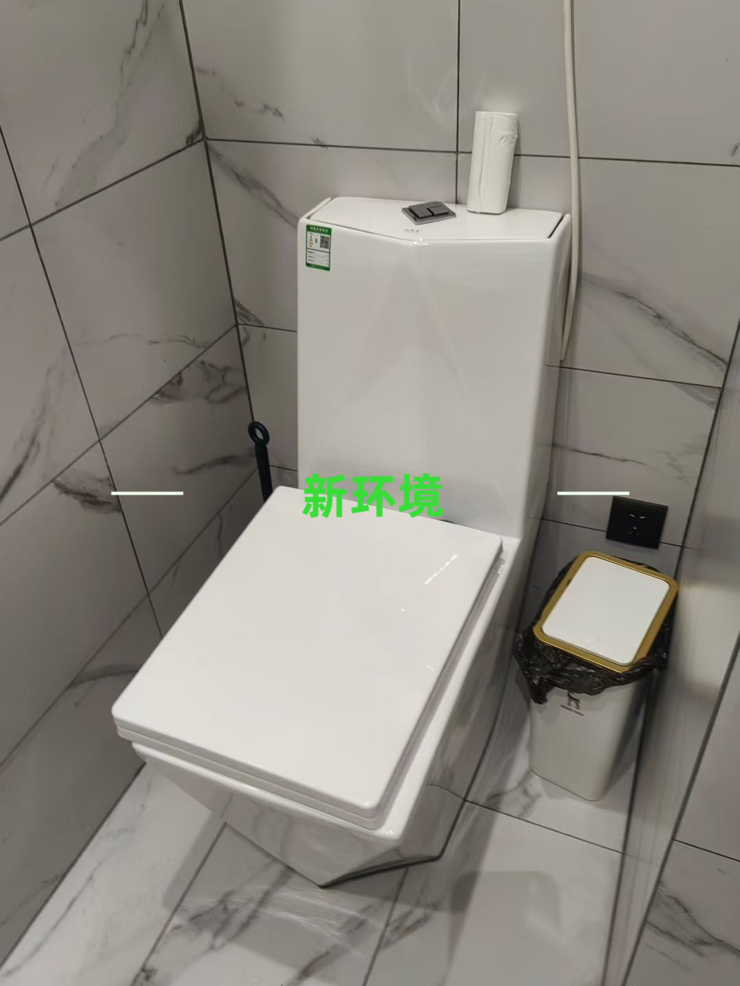 中天鹭鸶湾三期  1室1厅1卫    1300.0元/月室内图