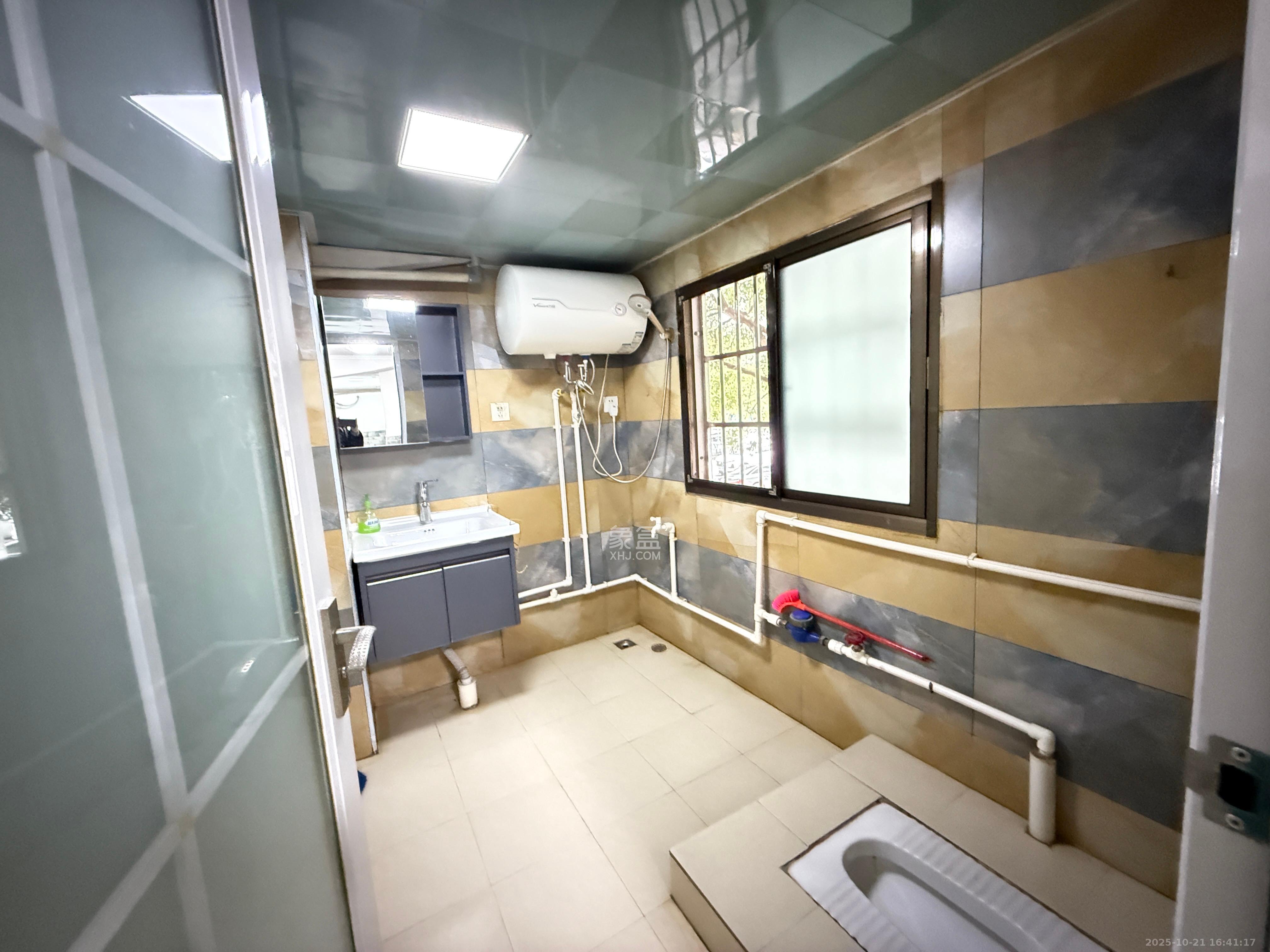 松雅安置小区 1室1厅2卫 3000.0元/月 松雅安置小区 1室1厅2卫 3000.0元/月室内图