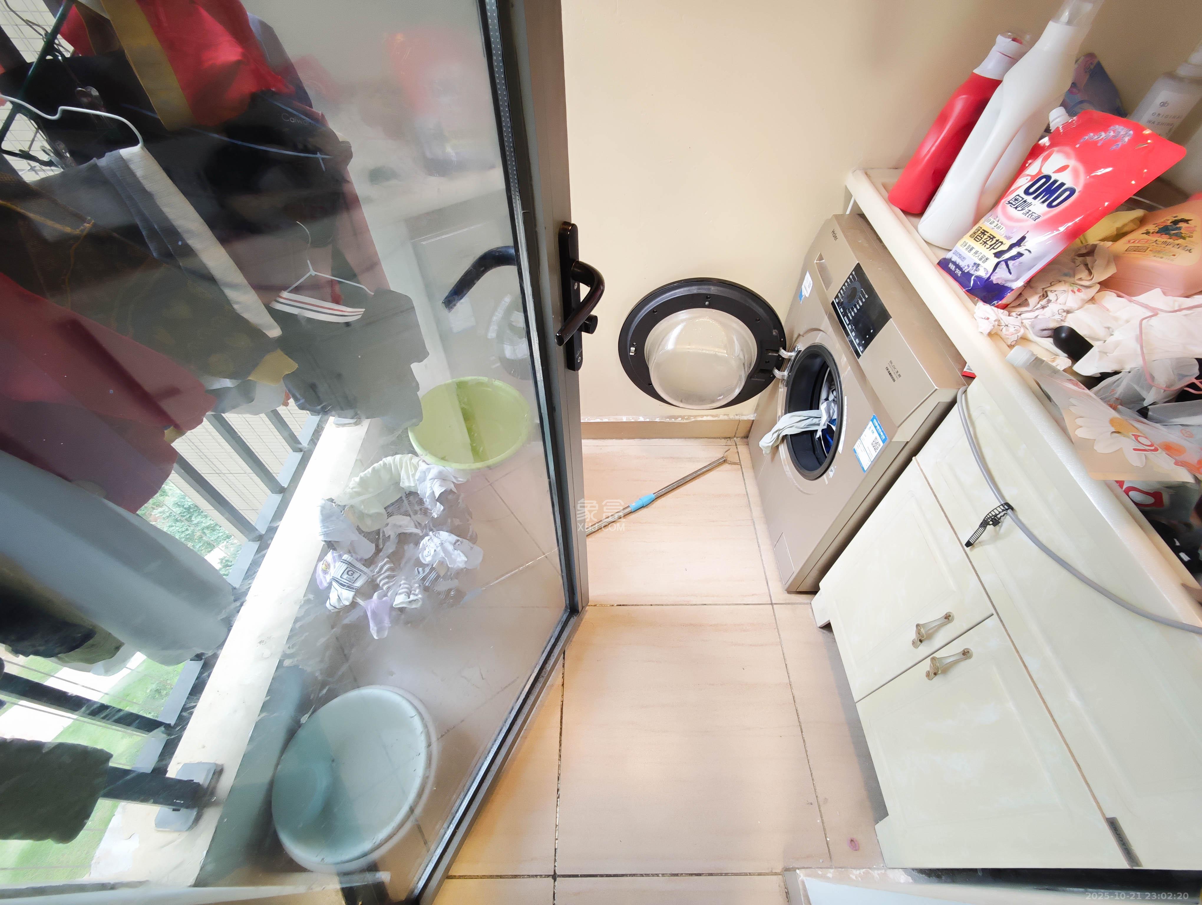 碧桂园南城首府(东宸林海) 4室2厅2卫 110.0万 碧桂园南城首府(东宸林海) 4室2厅2卫 110.0万阳台