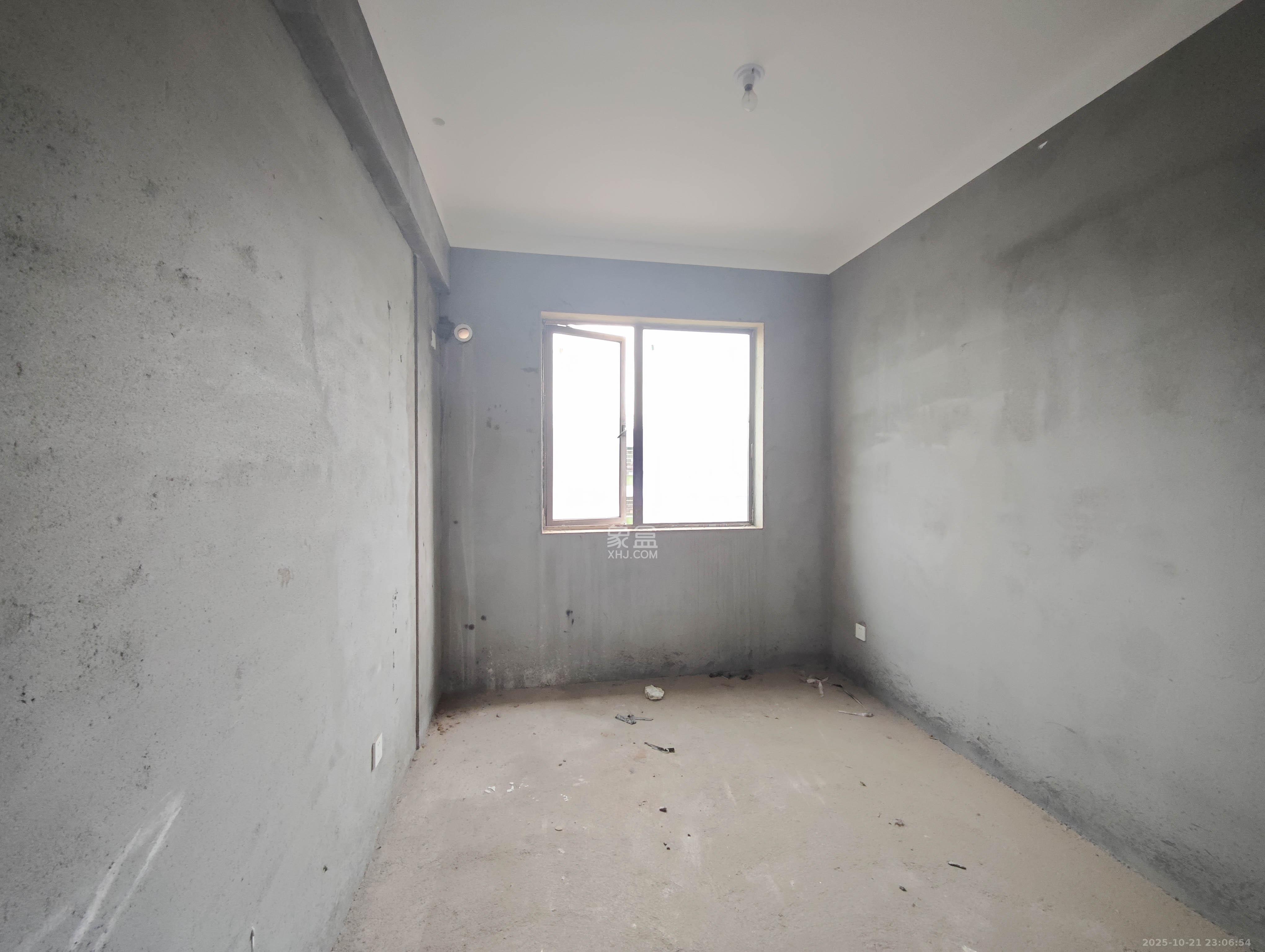 长房明宸府  3室1厅1卫    106.0万卧室