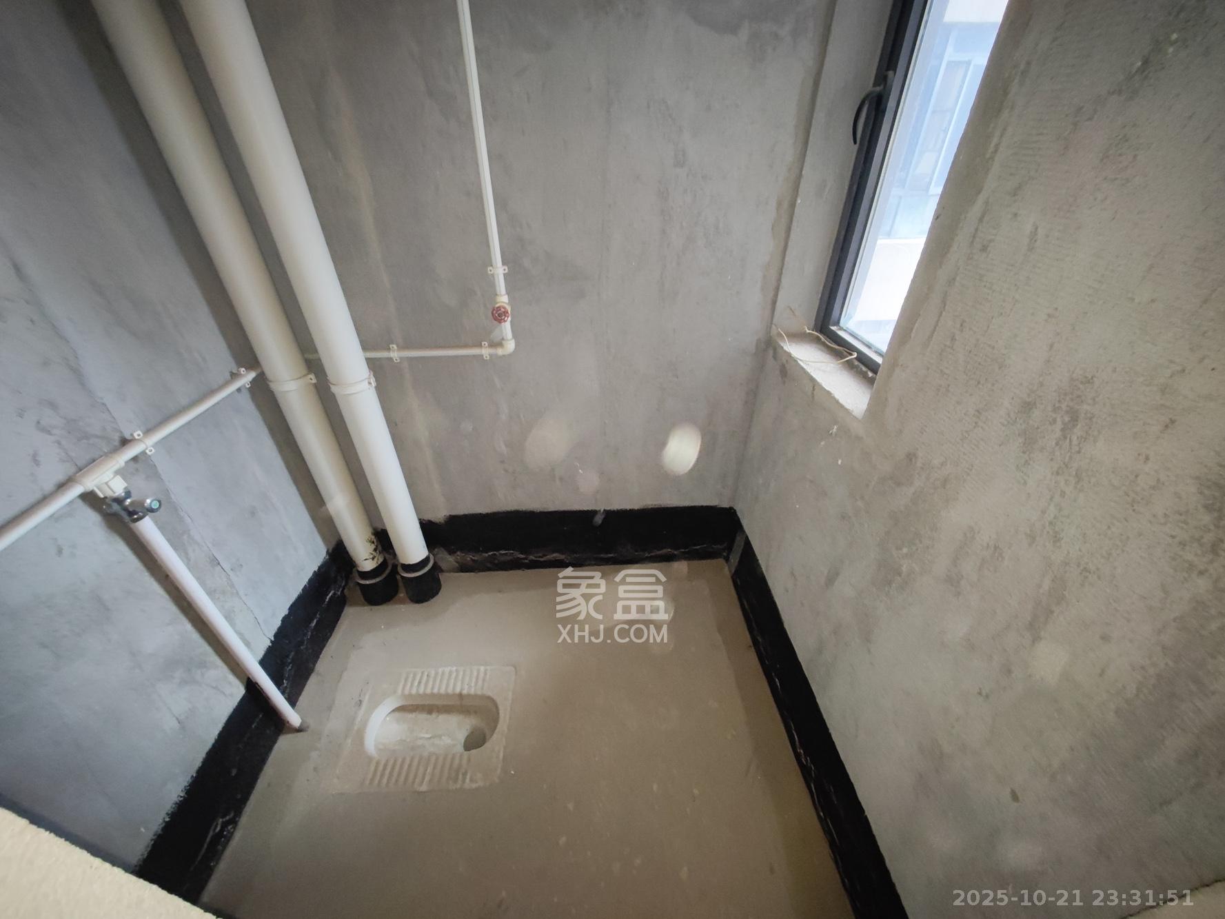 潇湘名城(新里程潇湘名城)  3室2厅2卫    102.0万 潇湘名城(新里程潇湘名城)  3室2厅2卫    102.0万卫生间