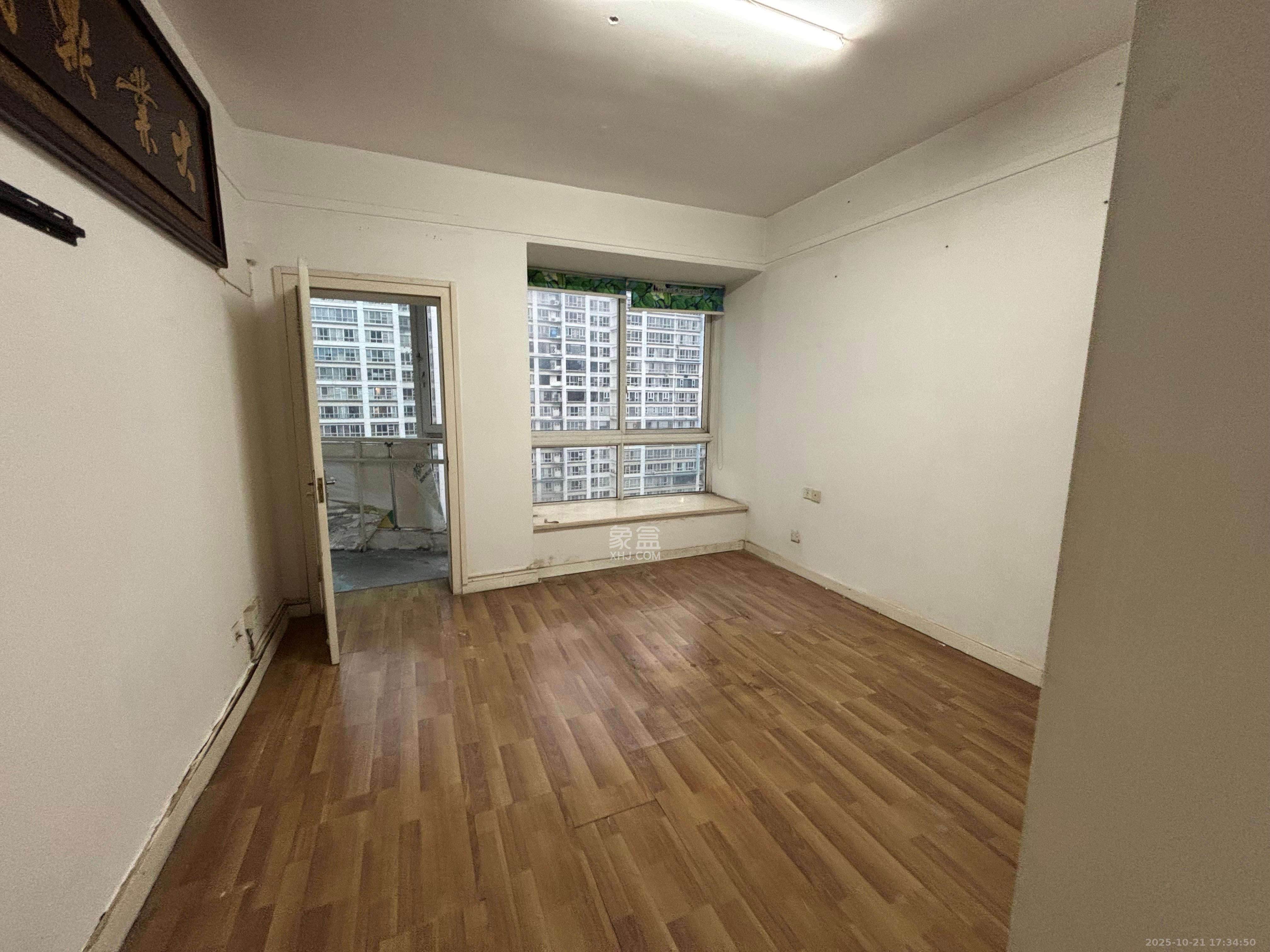 新世纪花苑  4室2厅2卫    4600.0元/月 新世纪花苑  4室2厅2卫    4600.0元/月室内图