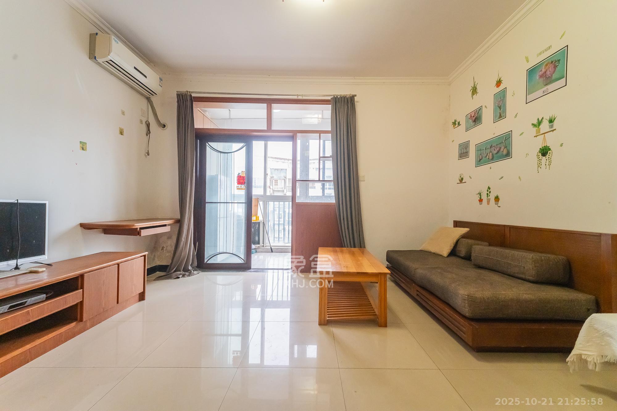 开源鑫景  1室1厅1卫    21.5万