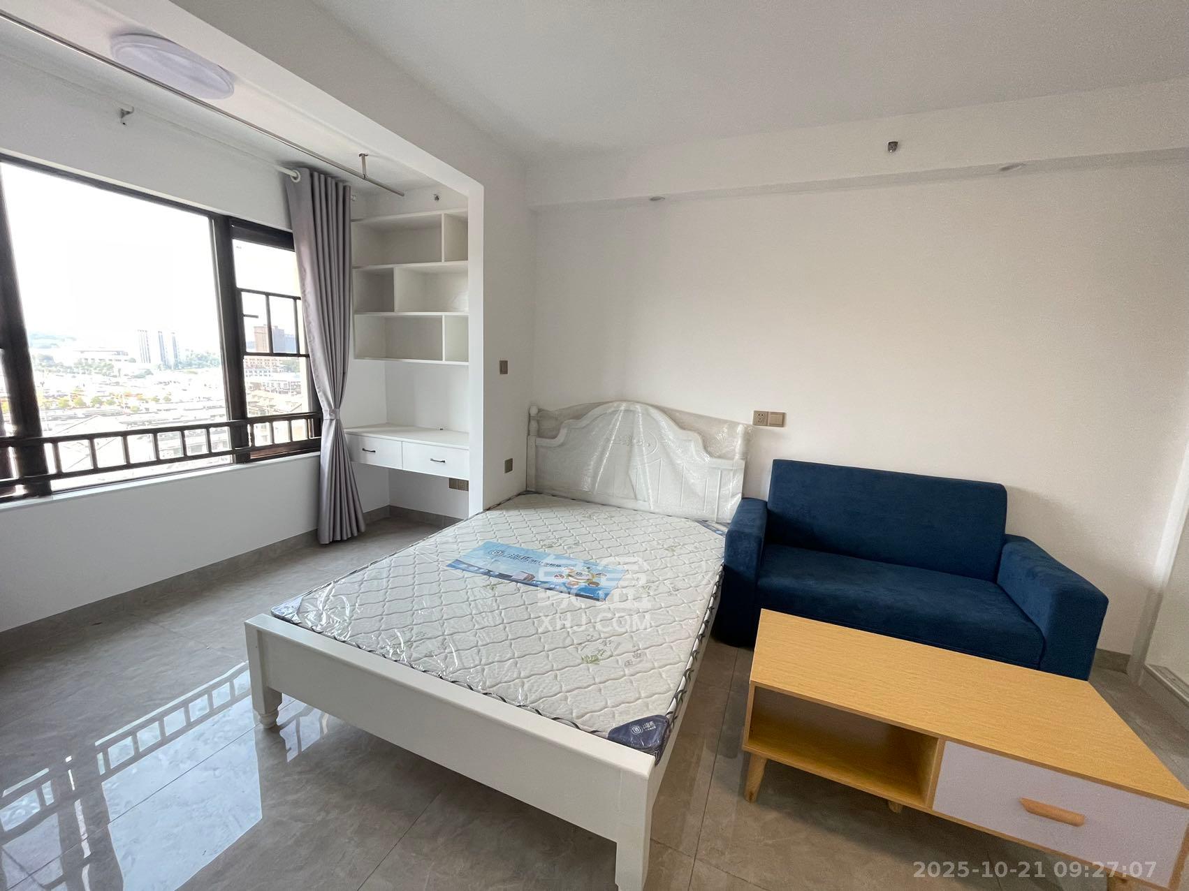 中海珑悦府  1室1厅1卫    1100.0元/月 中海珑悦府  1室1厅1卫    1100.0元/月室内图