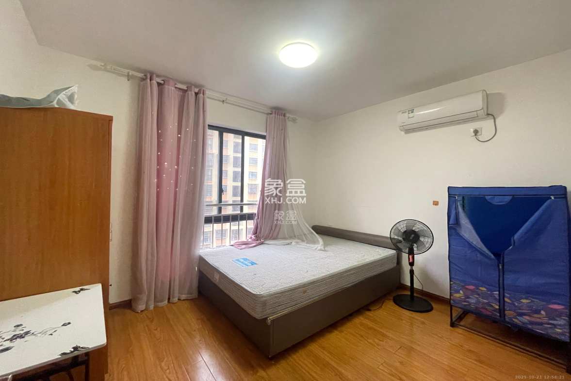 安泰嘉园(湘府邻伴) 3室2厅2卫 2600.0元/月 安泰嘉园(湘府邻伴) 3室2厅2卫 2600.0元/月室内图