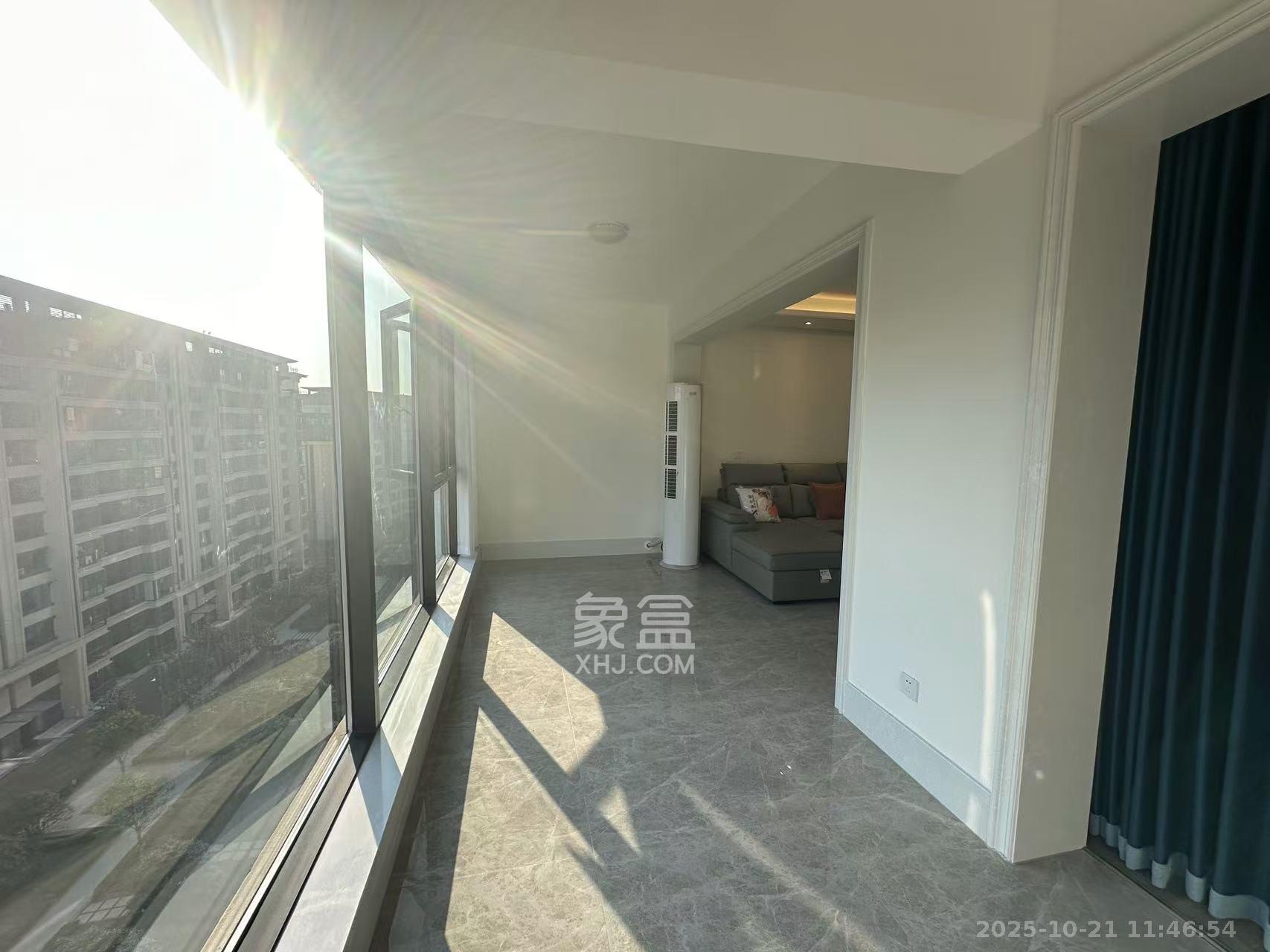 蓝光雍锦府  3室2厅2卫    3000.0元/月 蓝光雍锦府  3室2厅2卫    3000.0元/月室内图