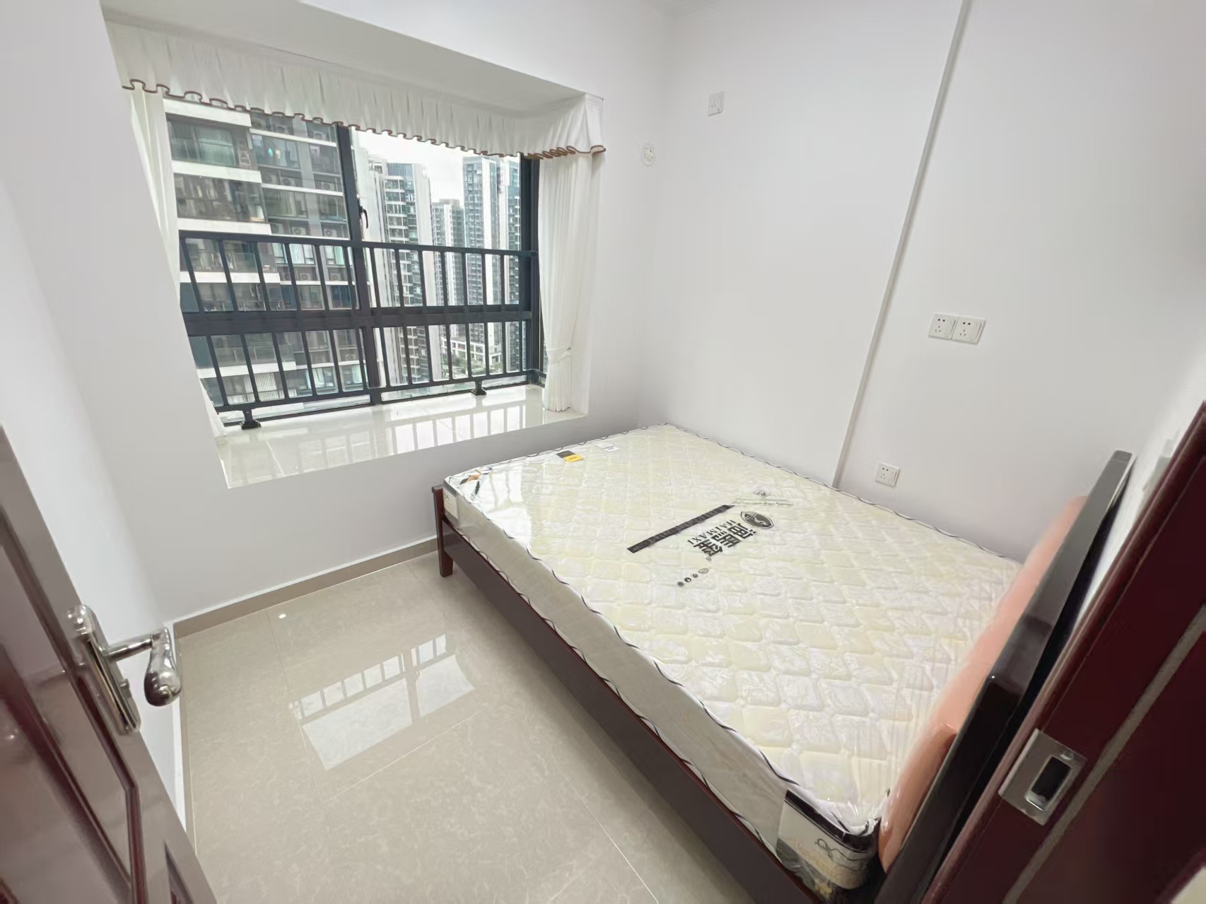 中交.博巷雅苑  3室1厅1卫    123.0万