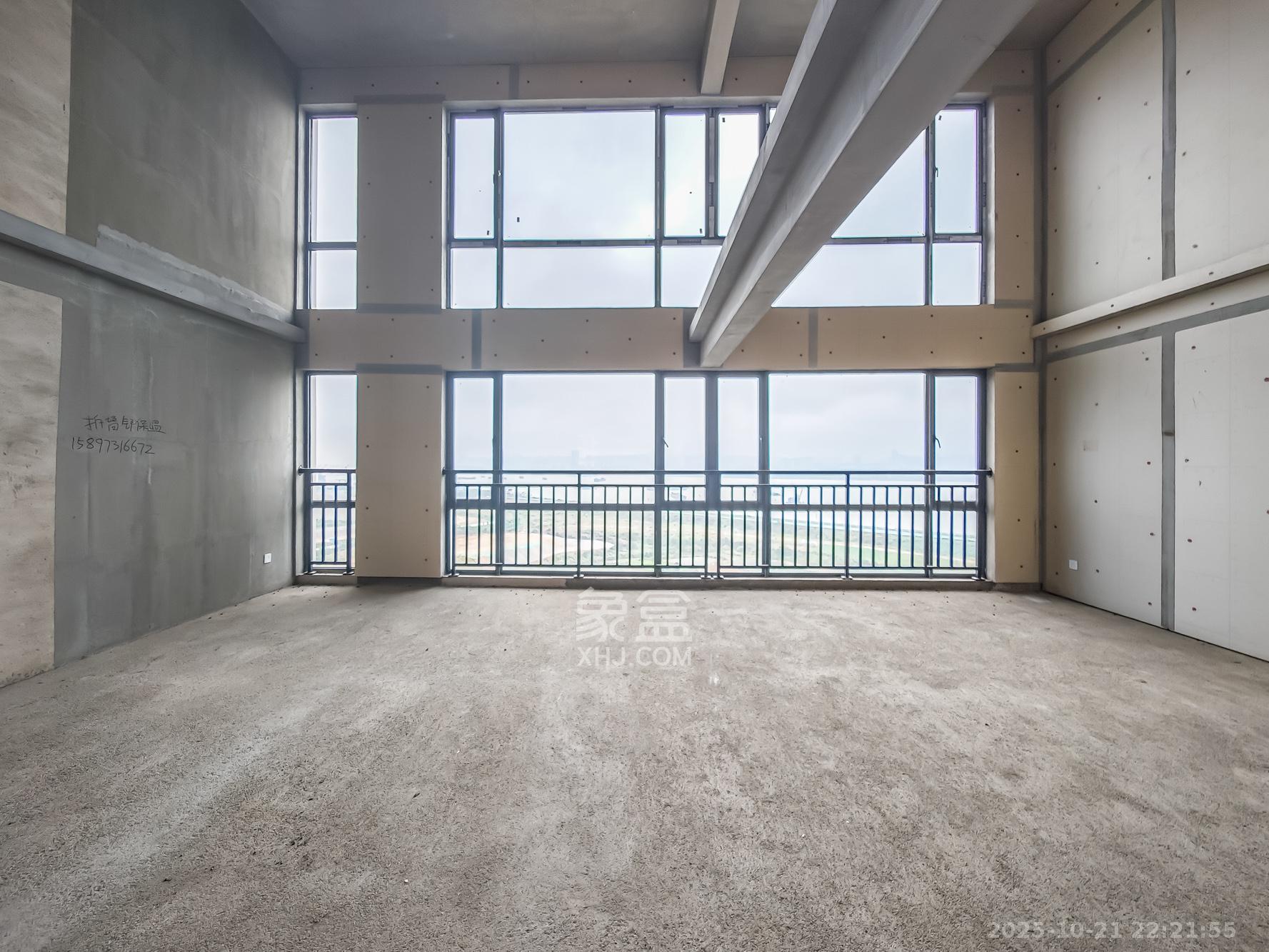 日盛湖湘府 3室2厅1卫 118.0万 日盛湖湘府 3室2厅1卫 118.0万客厅