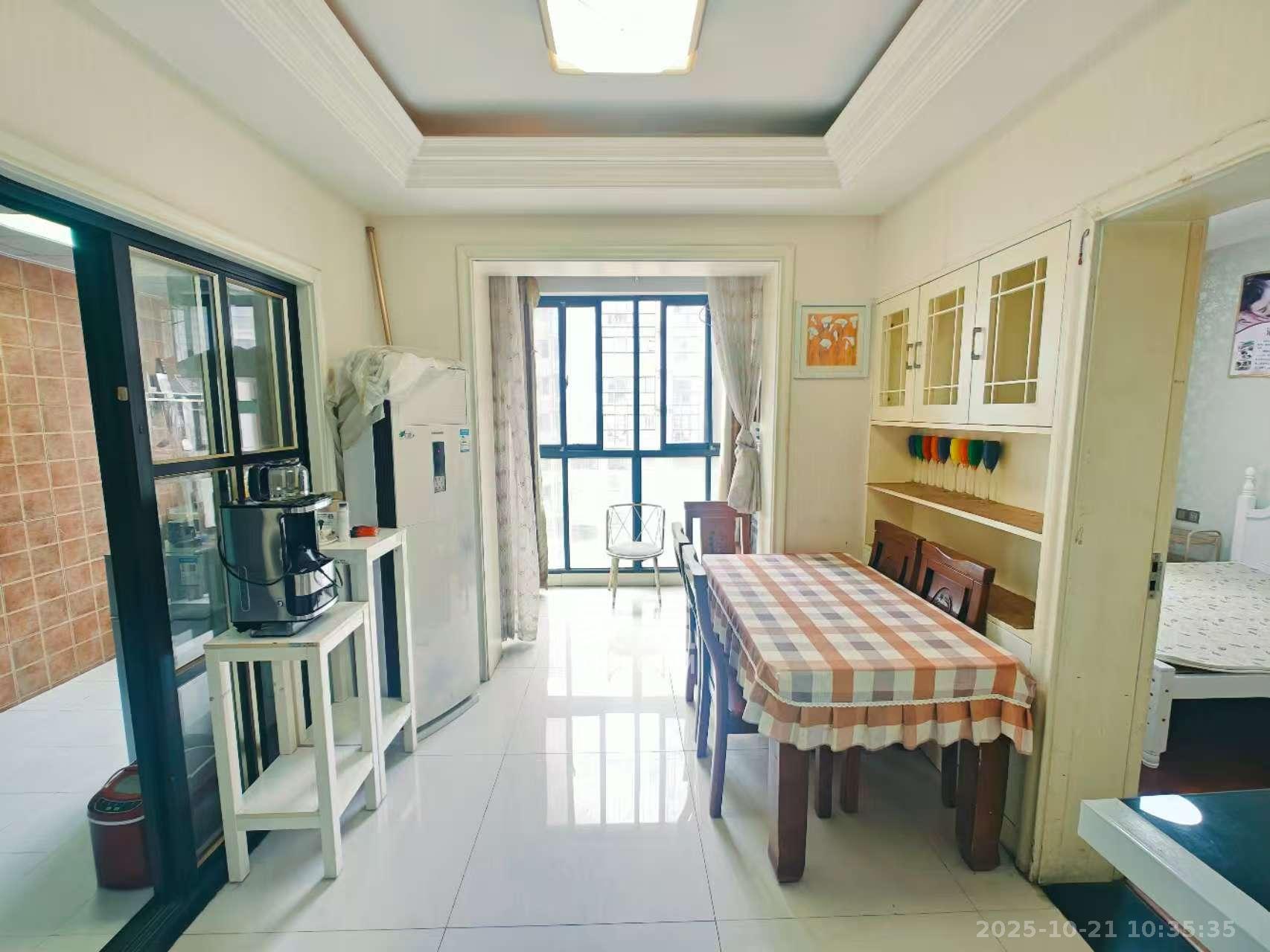 锦湘国际星城三期(锦绣苑)  2室1厅1卫    2100.0元/月 锦湘国际星城三期(锦绣苑)  2室1厅1卫    2100.0元/月室内图