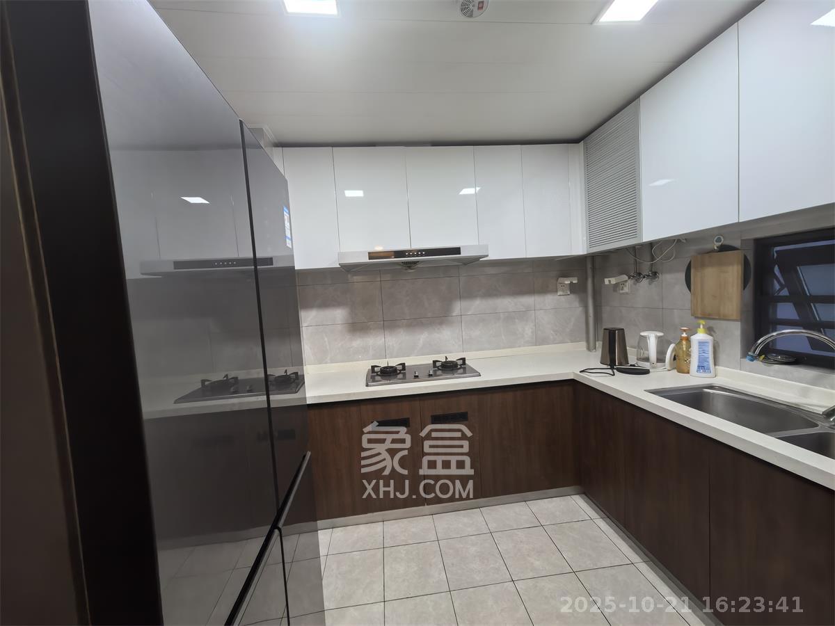 汇金城/嘉华城(二期、三期)  4室2厅2卫    3000.0元/月 汇金城/嘉华城(二期、三期)  4室2厅2卫    3000.0元/月室内图