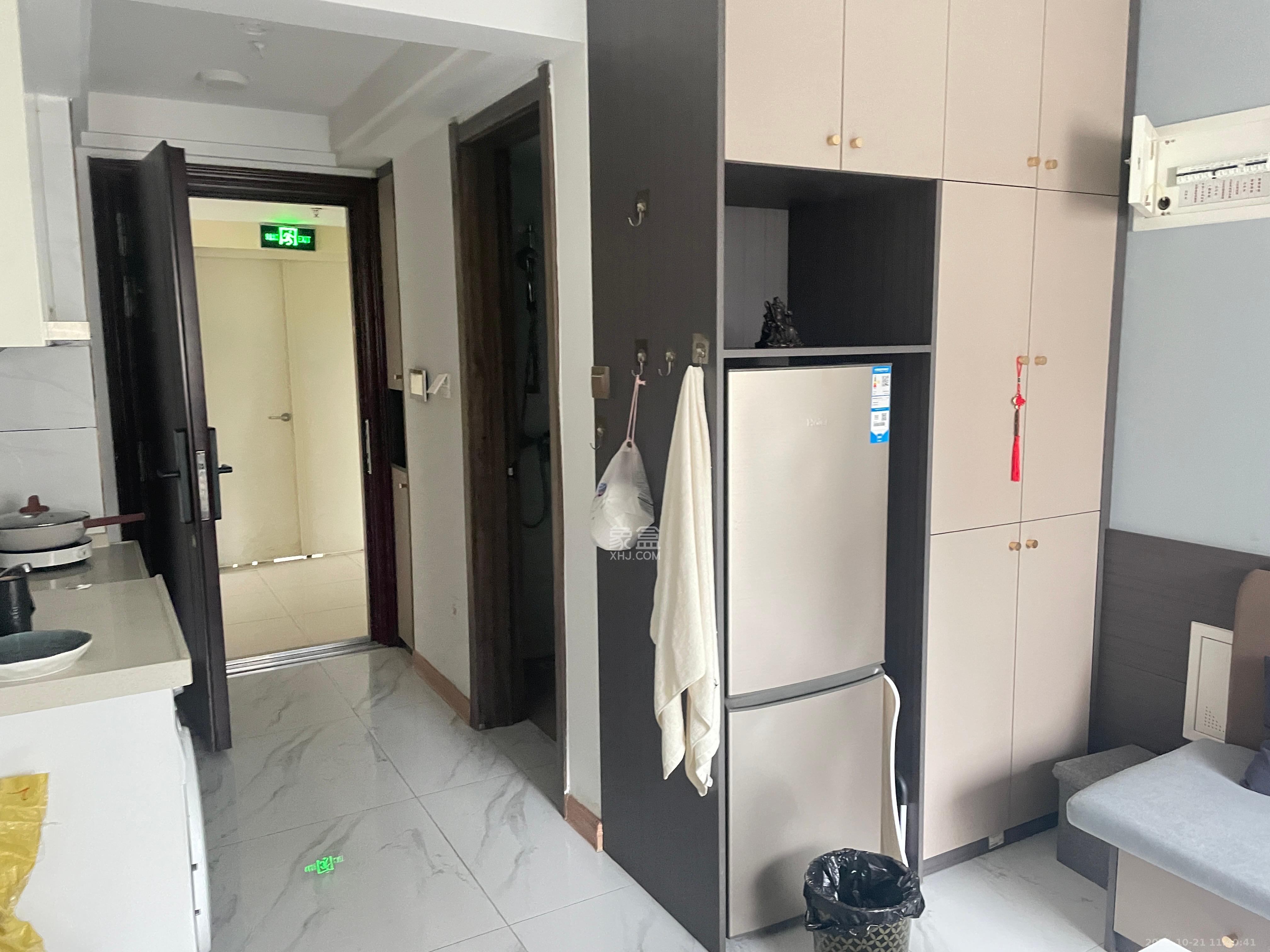 碧桂园城市之光  1室1厅1卫    2000.0元/月室内图