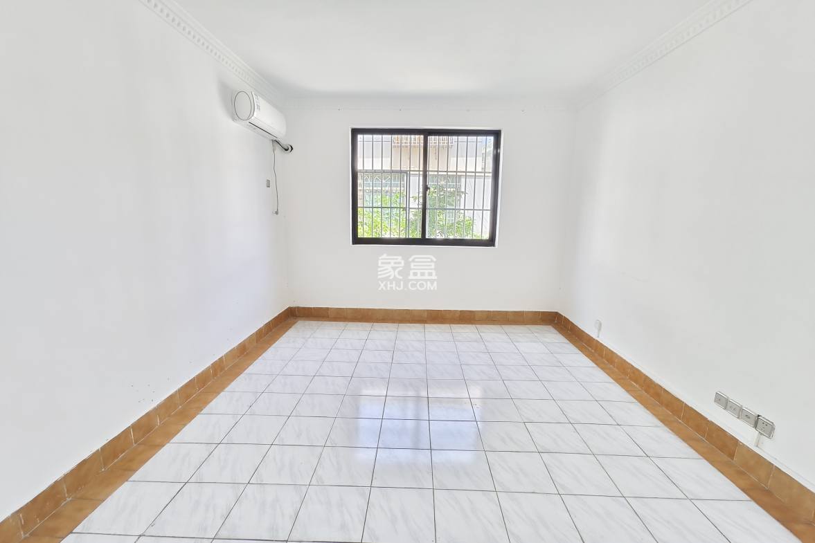 美舍小区(美舍河开发区) 10室2厅3卫 13500.0元/月 美舍小区(美舍河开发区) 10室2厅3卫 13500.0元/月室内图