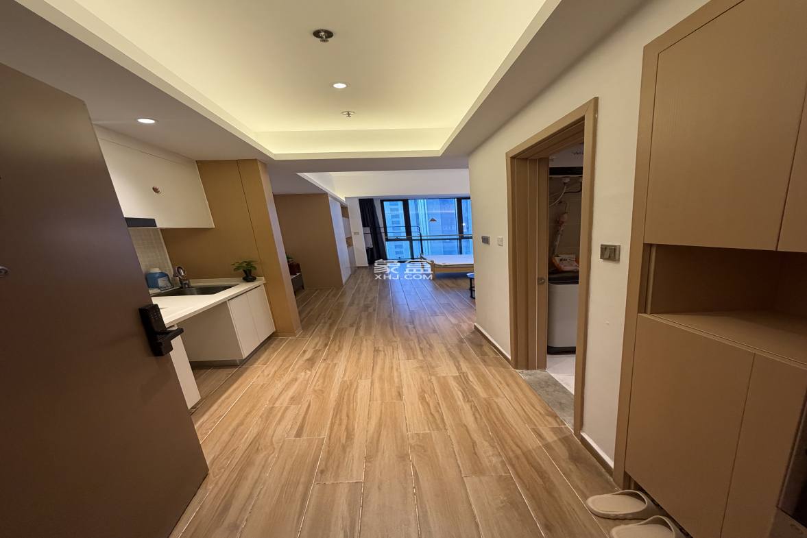 海航豪庭南苑  1室0厅1卫    2600.0元/月 海航豪庭南苑  1室0厅1卫    2600.0元/月室内图