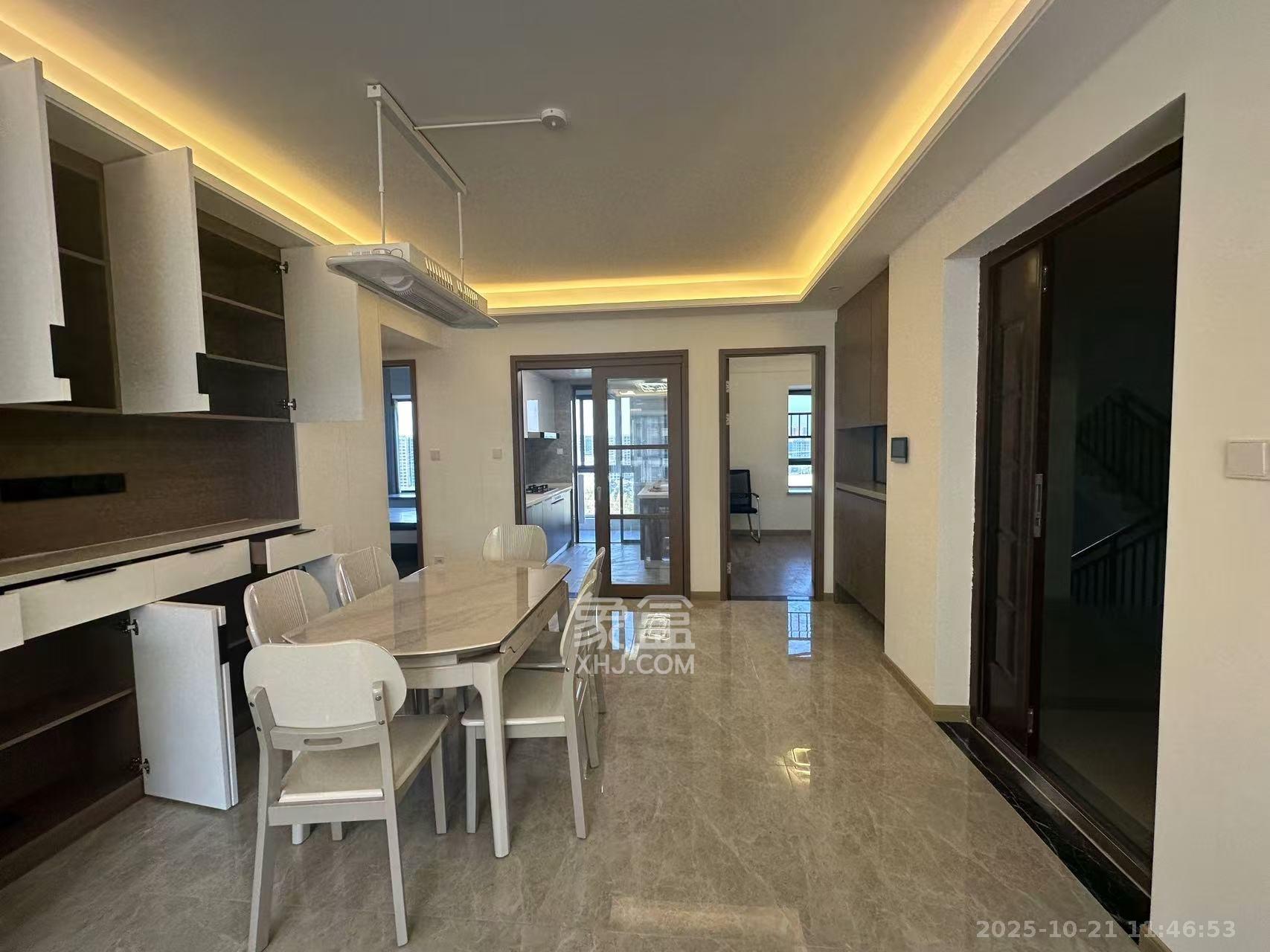 蓝光雍锦府  3室2厅2卫    3000.0元/月 蓝光雍锦府  3室2厅2卫    3000.0元/月室内图