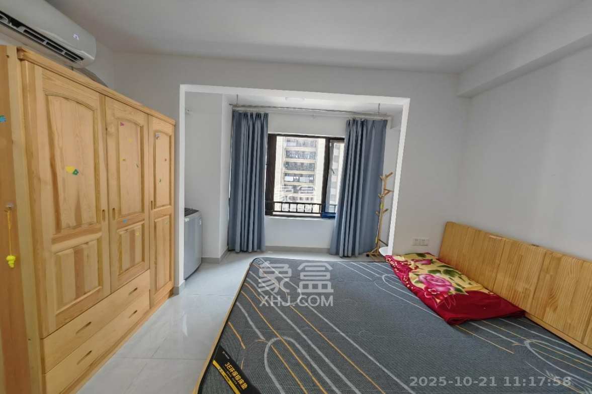 中海珑悦府  1室1厅1卫    1100.0元/月 中海珑悦府  1室1厅1卫    1100.0元/月室内图