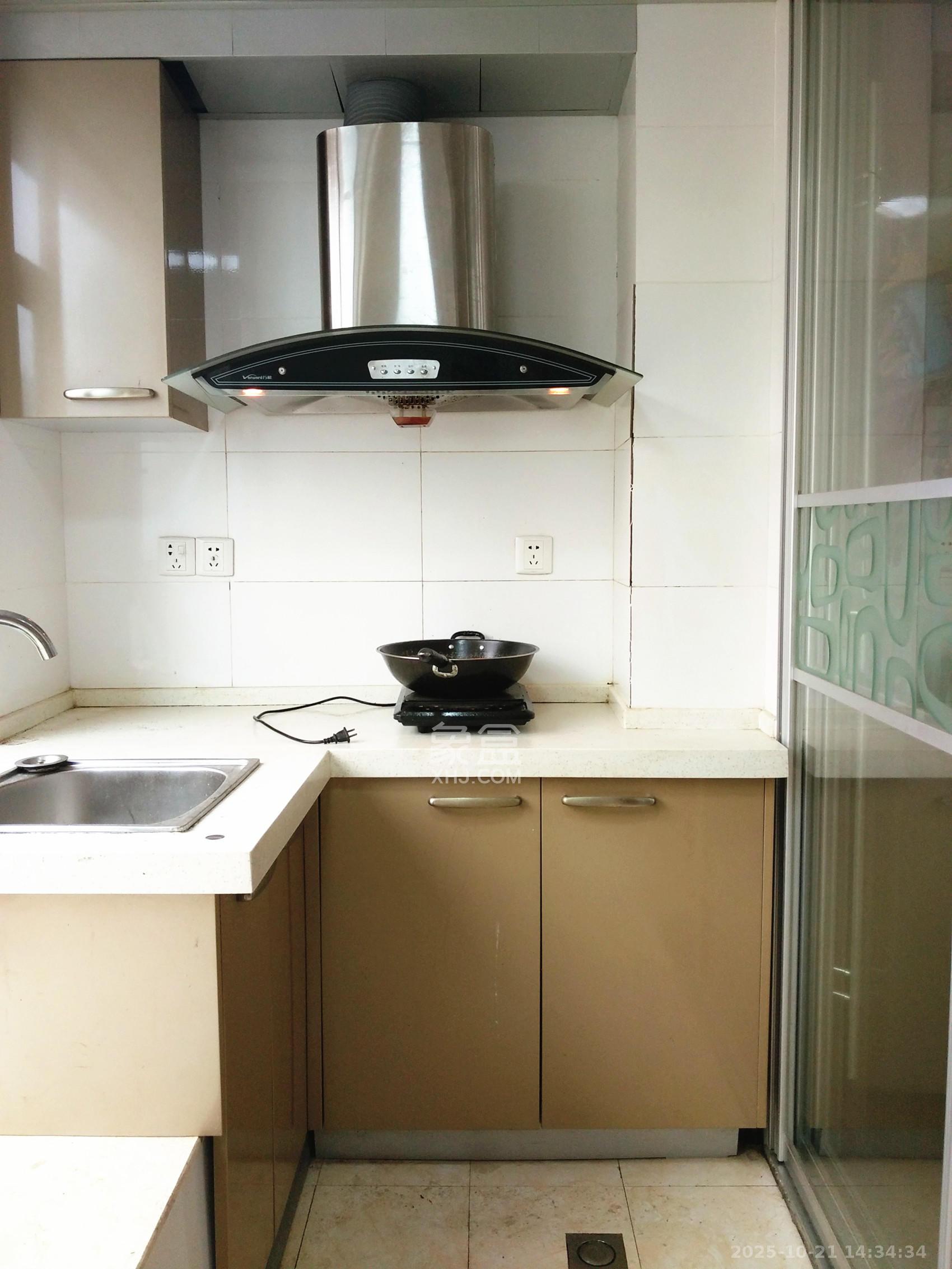 泉昇同福大厦  1室1厅1卫    1800.0元/月室内图