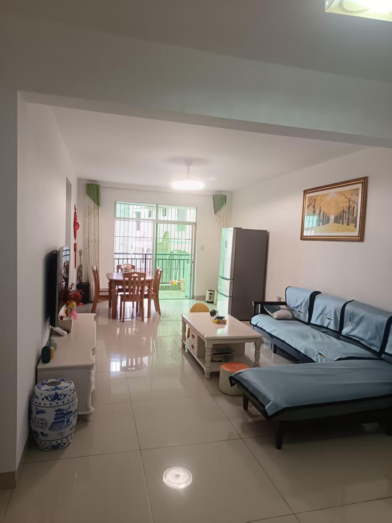 榜铭小区  3室2厅1卫    2500.0元/月室内图