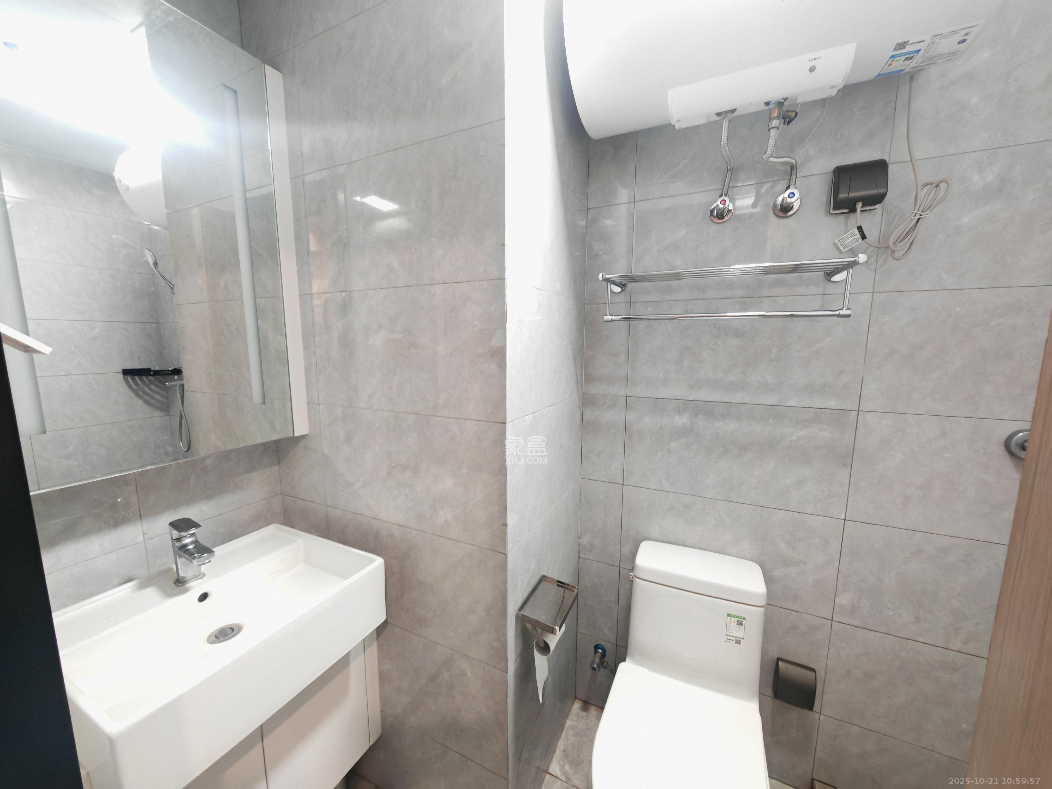 梅溪悦章  1室1厅1卫    1600.0元/月室内图