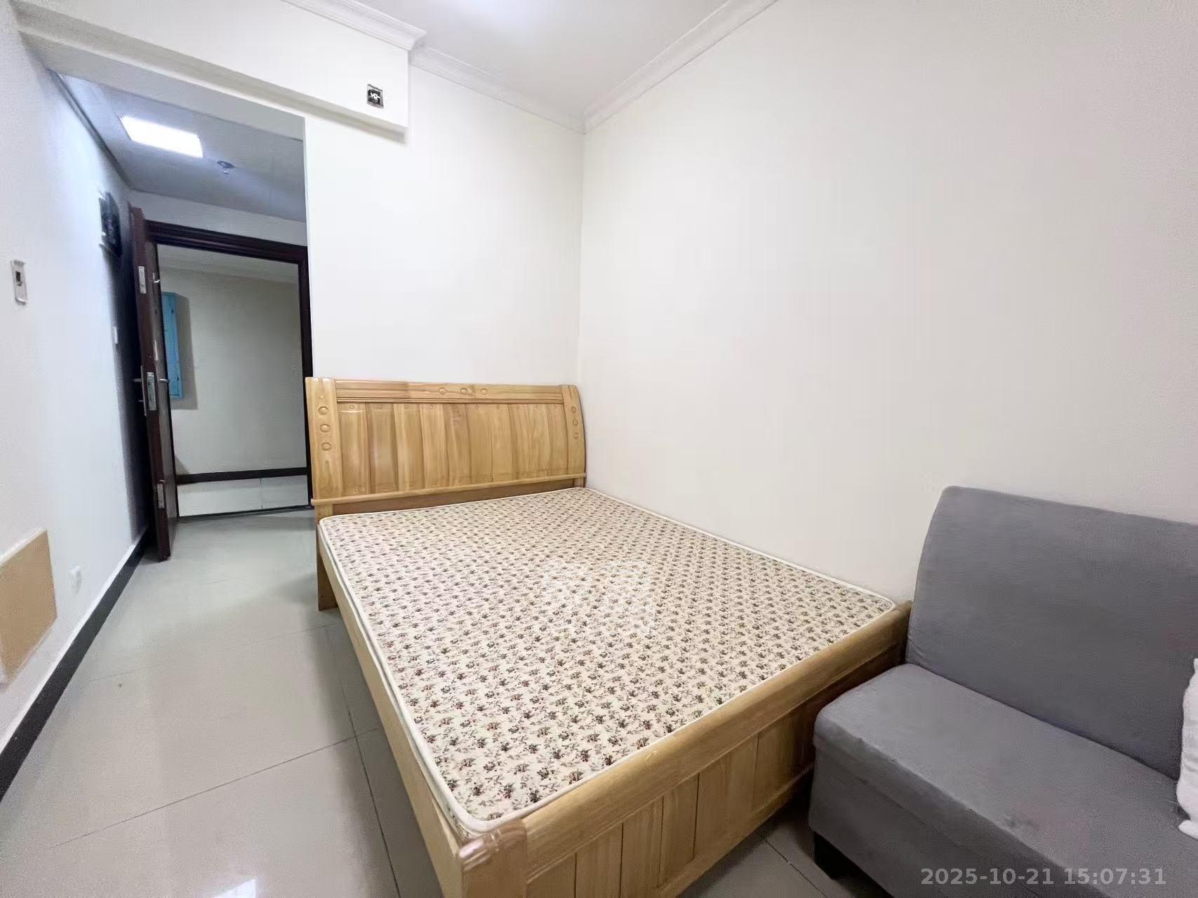 保利麓谷林语I区  1室1厅1卫    1100.0元/月室内图