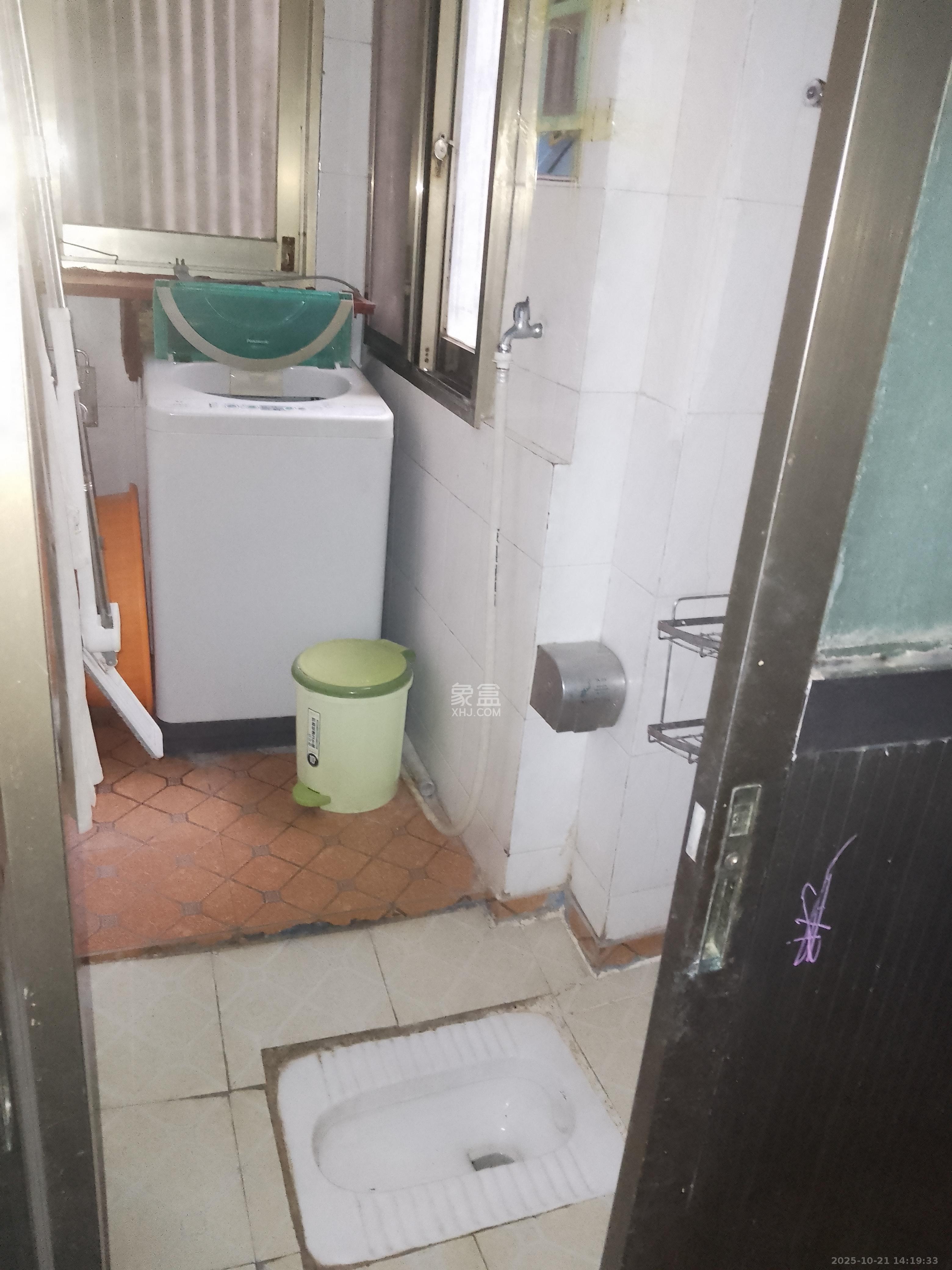 火把山小区  2室1厅1卫    1700.0元/月室内图