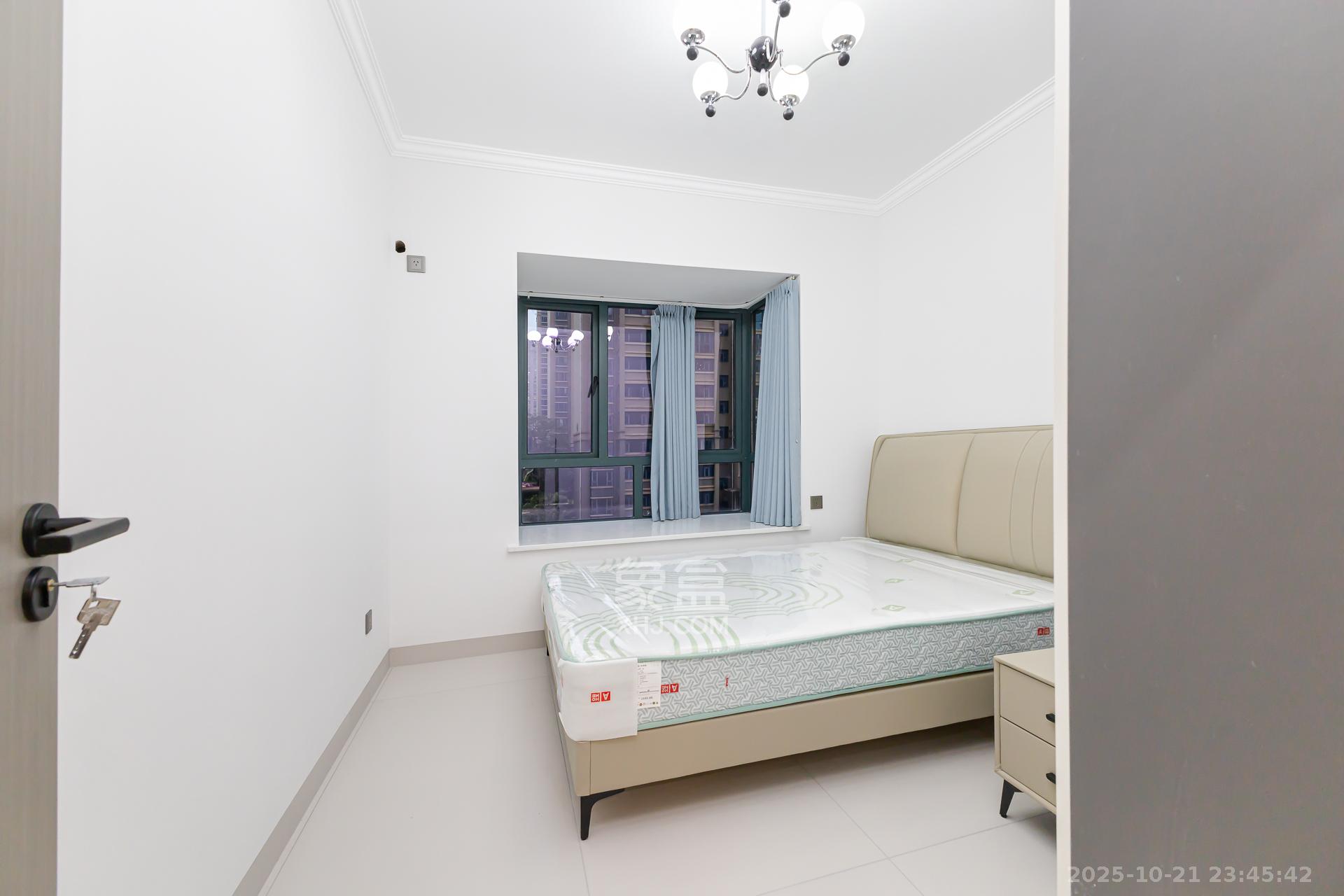 金湘苑(星澜之悦) 4室2厅2卫 98.0万 金湘苑(星澜之悦) 4室2厅2卫 98.0万卧室