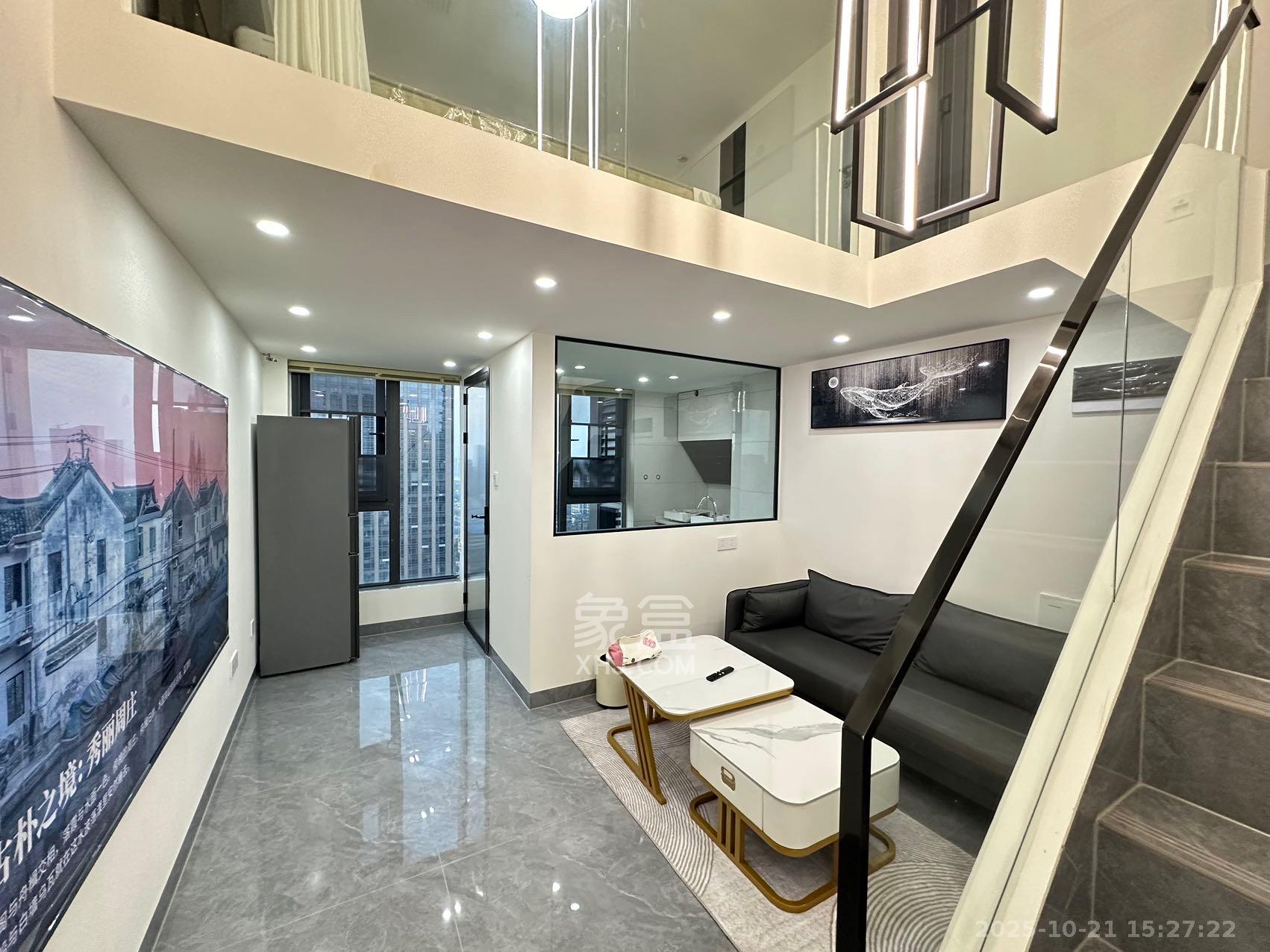 卓越中寰  2室1厅1卫    2800.0元/月室内图