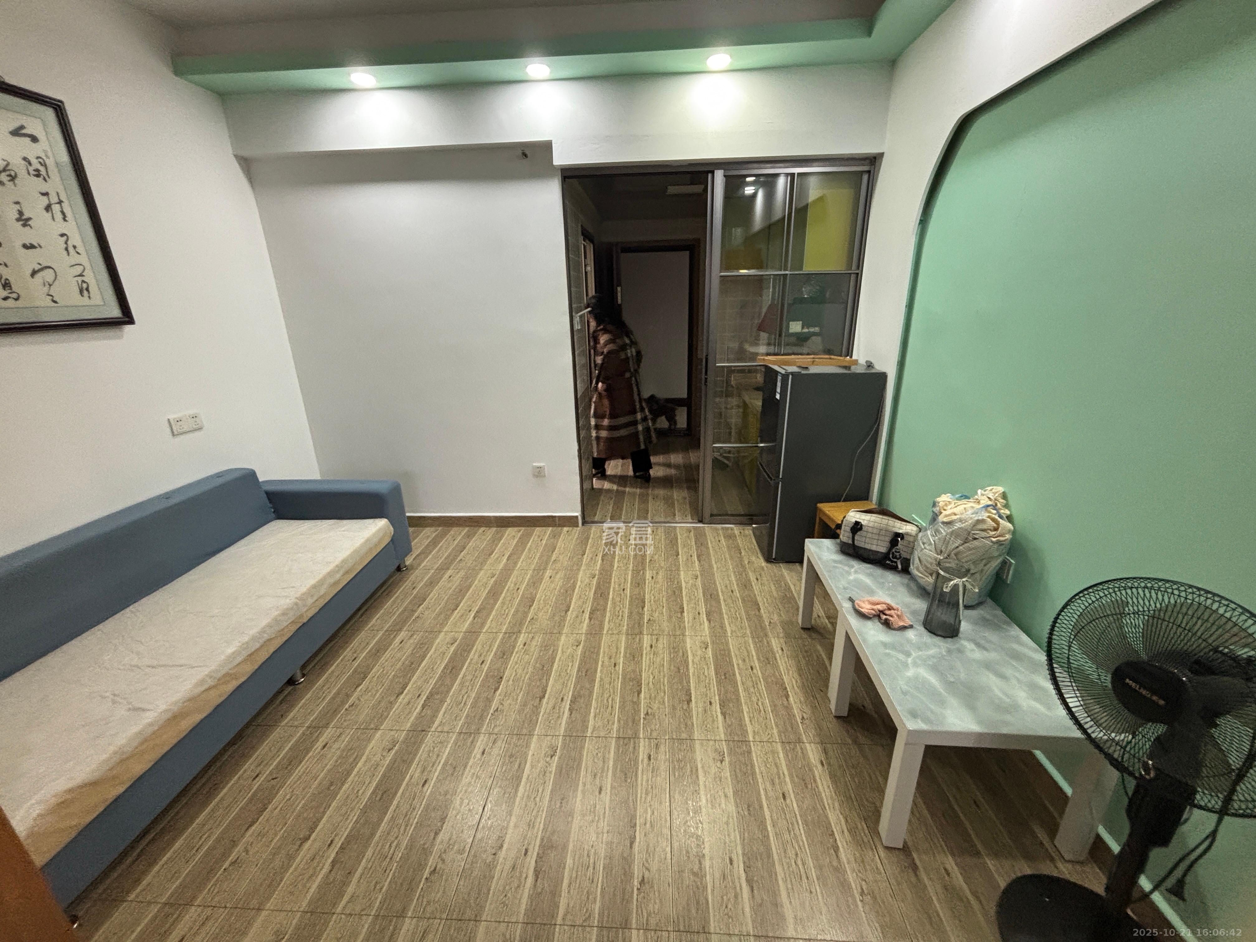 东宸19公馆  1室1厅1卫    2000.0元/月 东宸19公馆  1室1厅1卫    2000.0元/月室内图