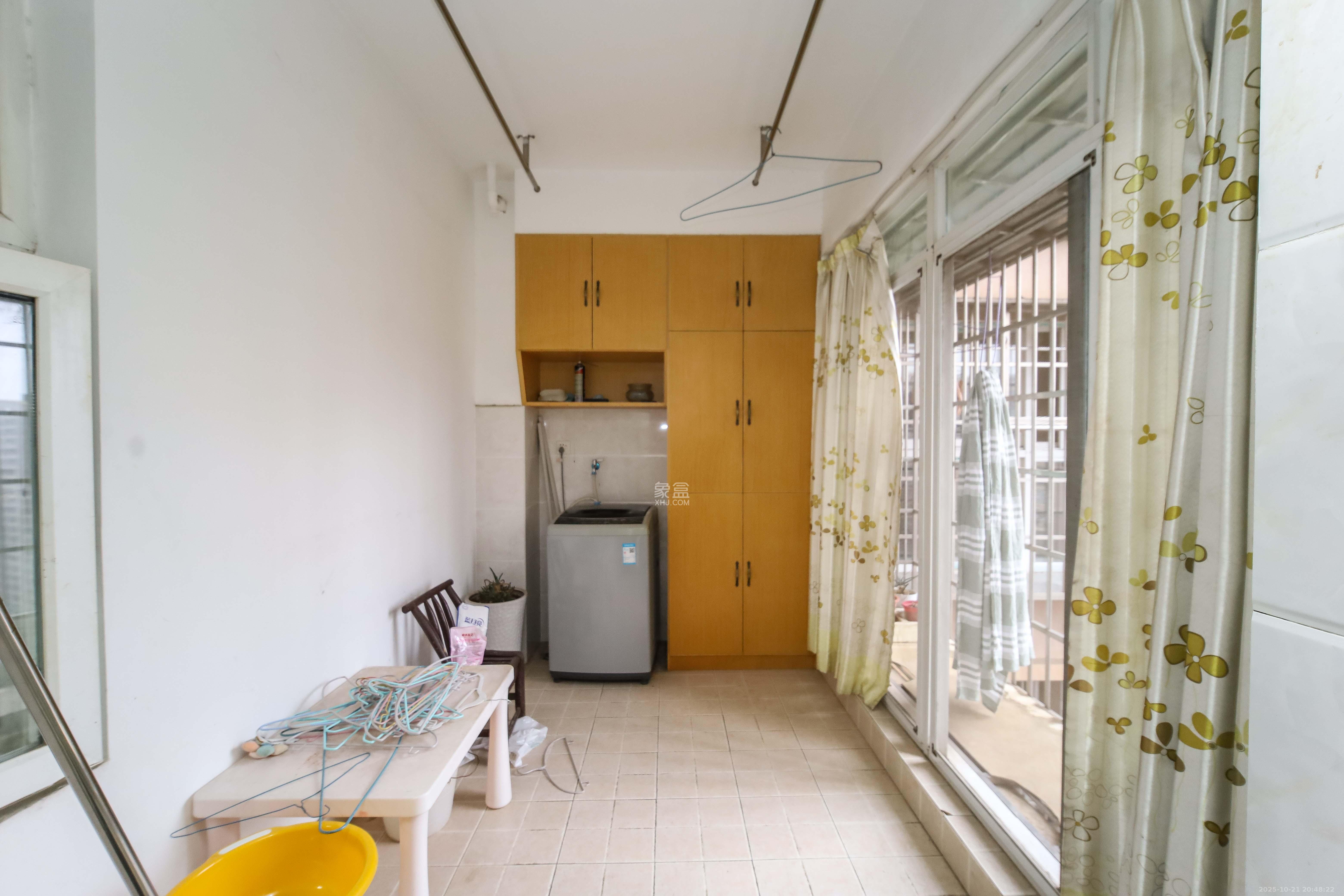 上河国际C区 3室2厅1卫 88.0万 上河国际C区 3室2厅1卫 88.0万阳台