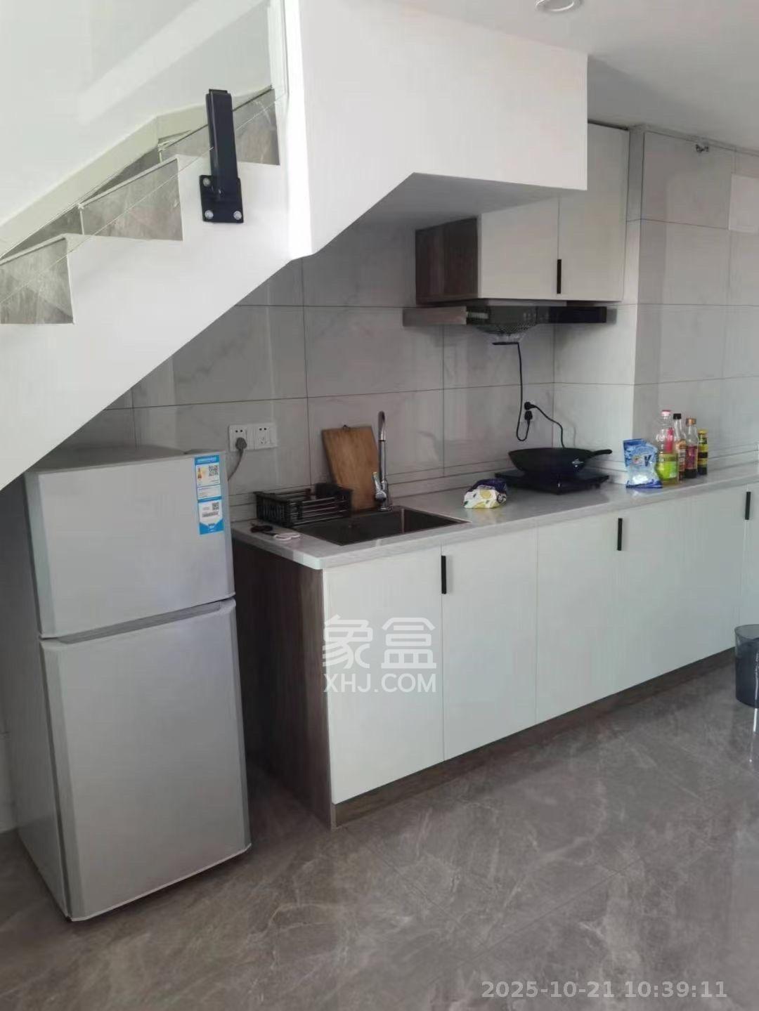 弘阳时光里  2室1厅1卫    1800.0元/月室内图