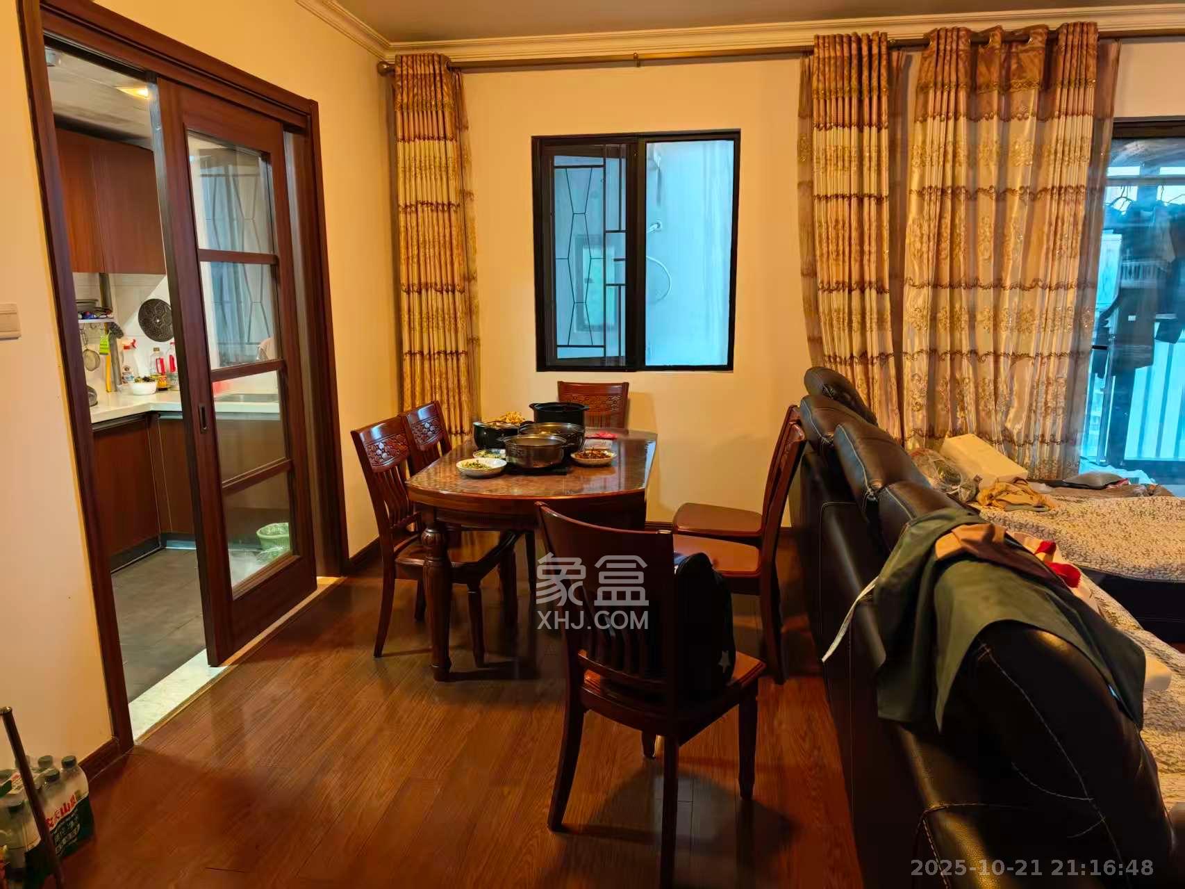 万科城市花园  3室2厅2卫    2800.0元/月 万科城市花园  3室2厅2卫    2800.0元/月室内图