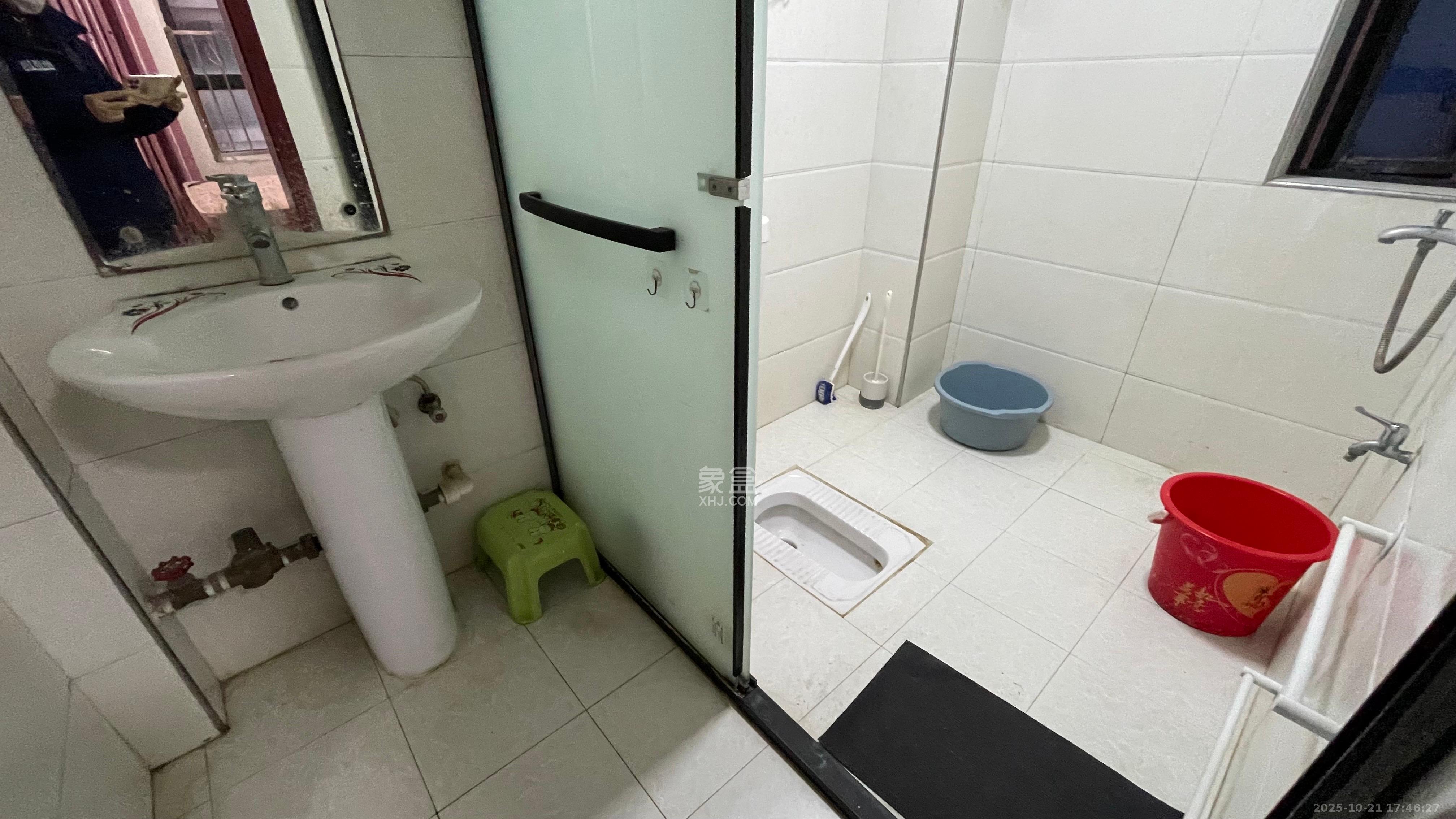 海拔东方  3室2厅1卫    2080.0元/月室内图