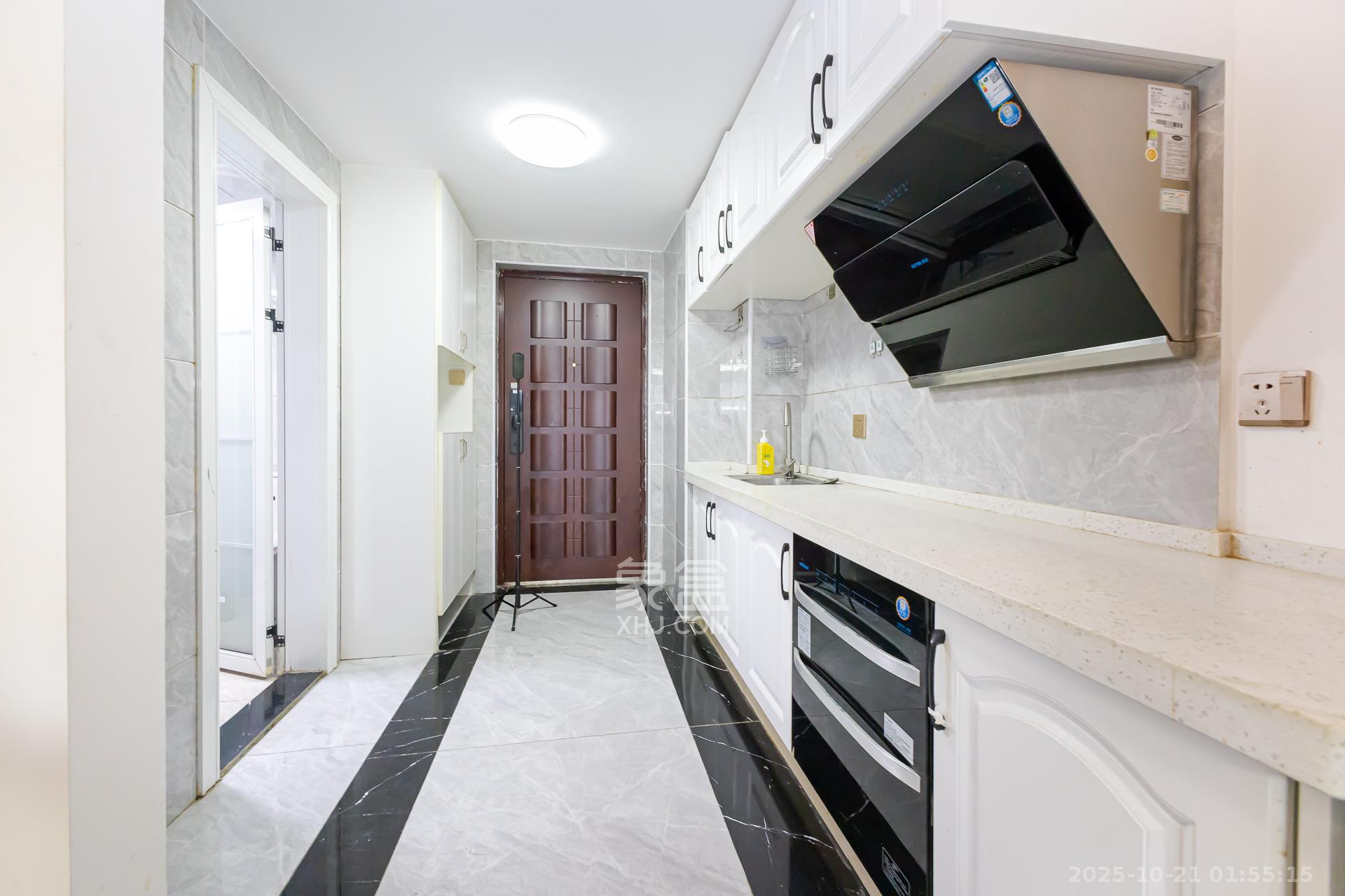 嘉宇银杉(嘉宇西苑) 1室0厅0卫 29.8万 嘉宇银杉(嘉宇西苑) 1室0厅0卫 29.8万厨房