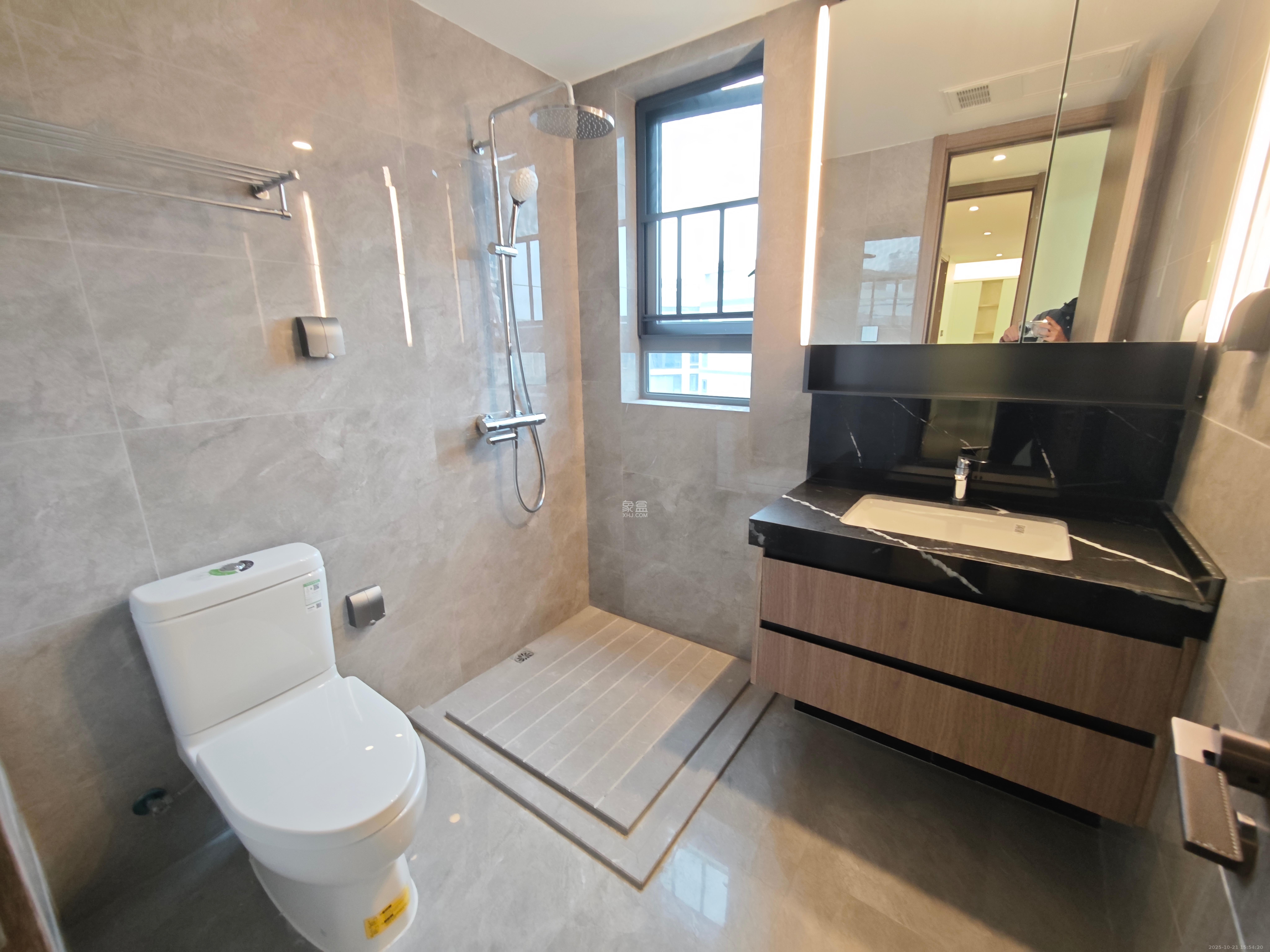 轨道万科悦府  3室2厅2卫    5000.0元/月 轨道万科悦府  3室2厅2卫    5000.0元/月